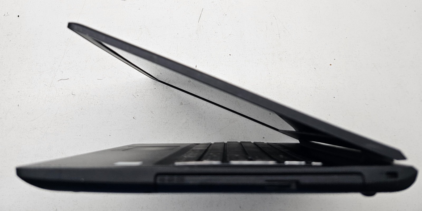 Lenovo IdeaPad 110-15ISK 15.6″ Laptop Intel i3-6100U 4GB Ram NO HD/OS (FL)