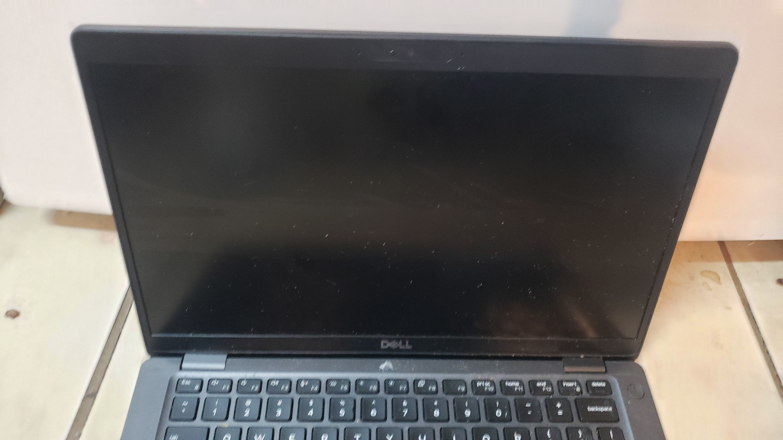 Dell Latitude 5400 Core i5-8365U 1.60GHz 8GB RAM No HDD/OS PARTS READ