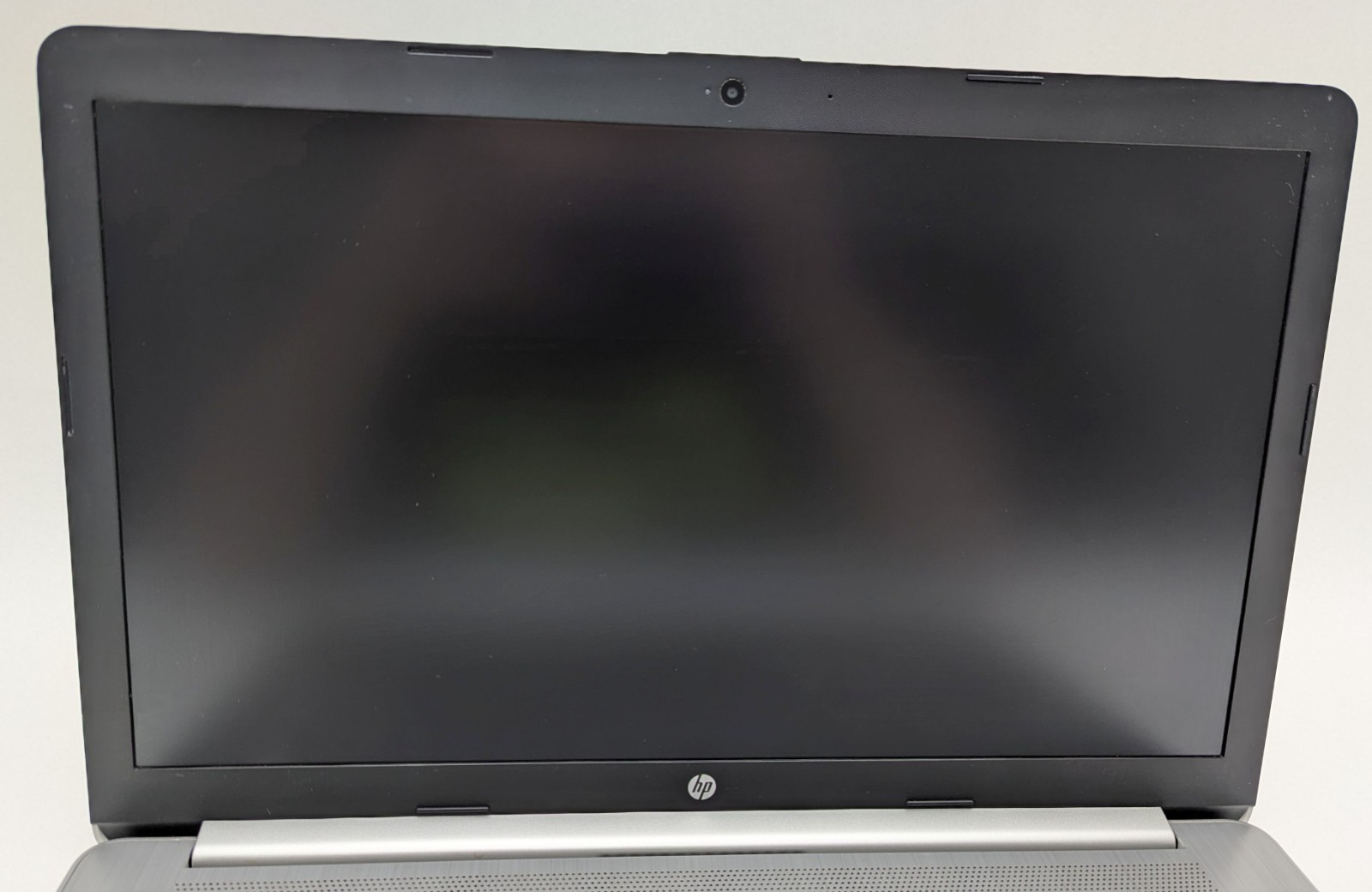 Incomplete HP 17-by4022wm 17.3″ Laptop i3-1115G4 3.00GHz 8GB RAM *KEYBOARD ISSUE