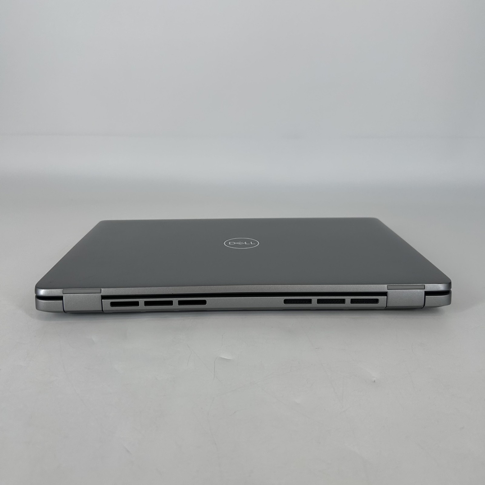 Dell Latitude 5450 14 Gray FHD 1.4 GHz Ultra 7 165H 32GB 512GB SSD Excellent