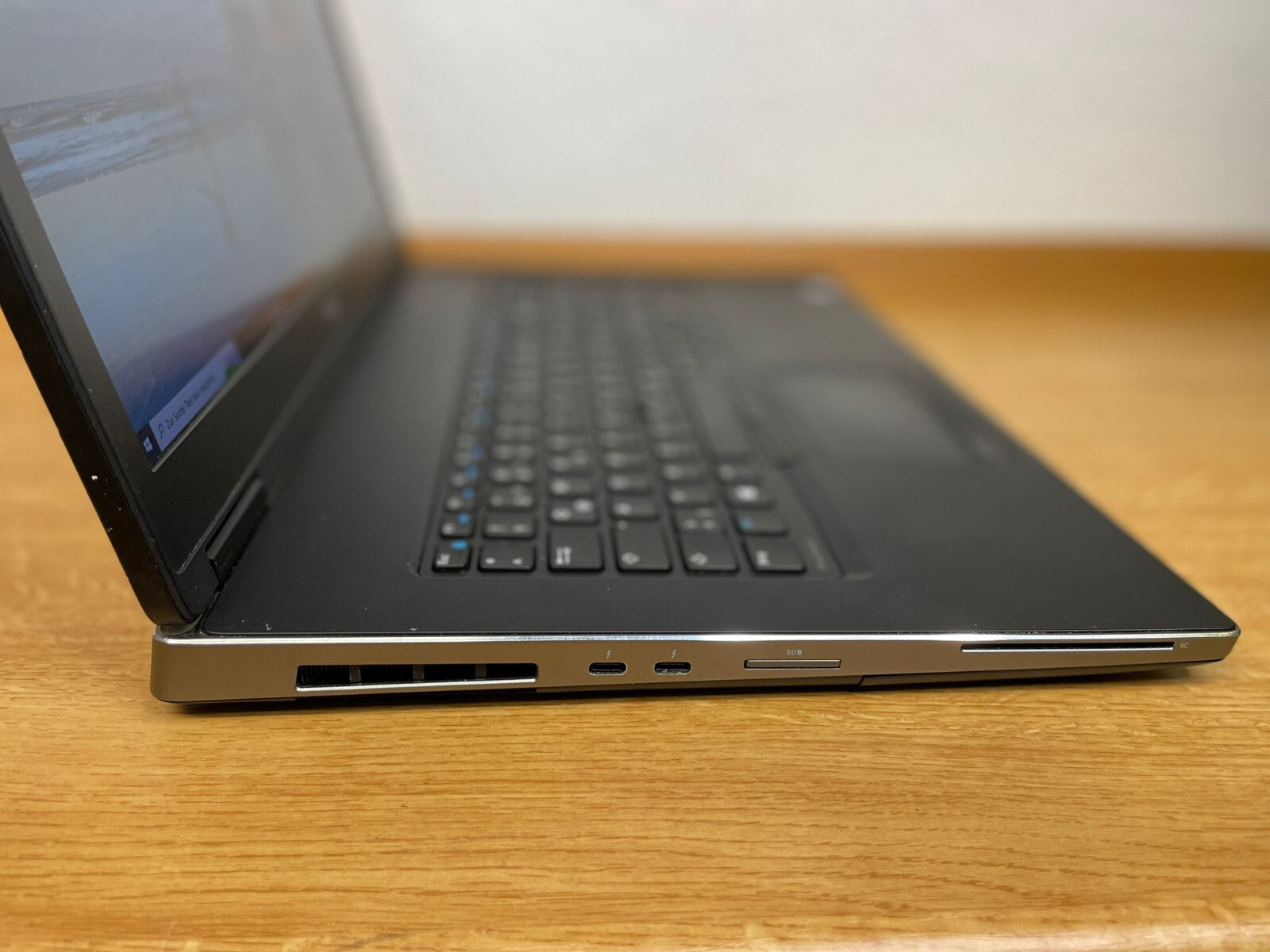 Dell Certified Precision 7740 i7 9850H 6×4 Workstation, 6GHz 32GB-RAM CAD