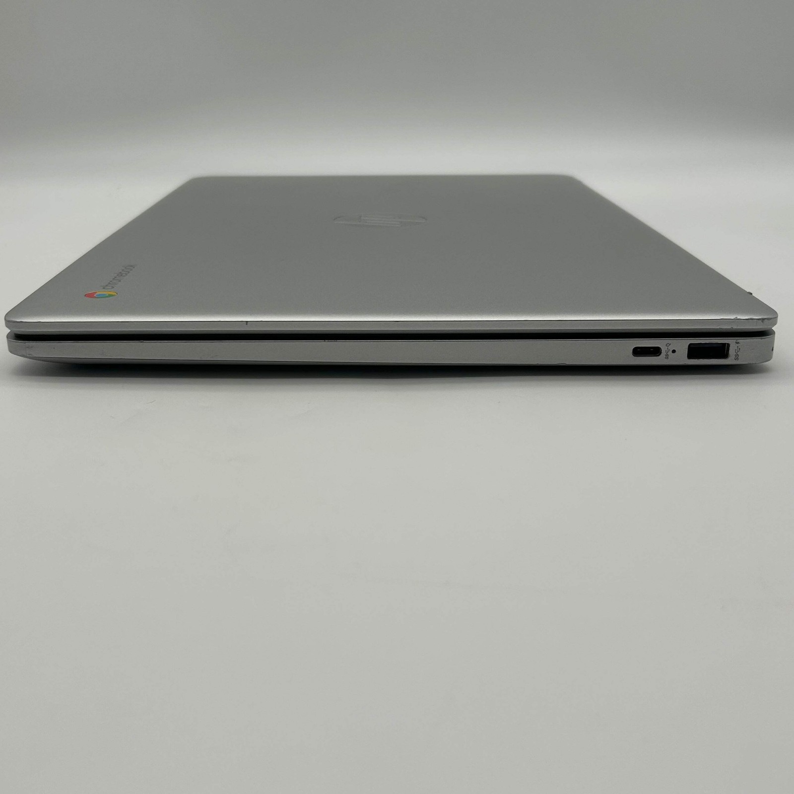 HP Chromebook 15a-nb0013dx – 15.6″ Intel N200 3.2 GHz, 8GB RAM, 64GB w/ Charger