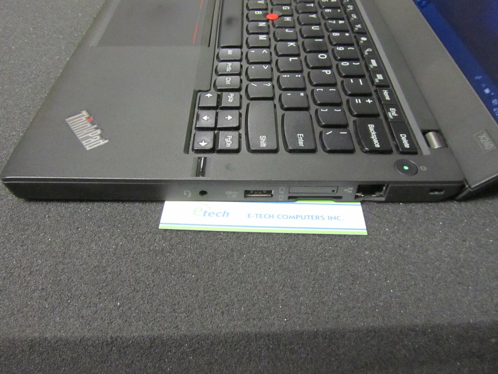 ThinkPad x240 i7-4600U 8GB 128GB SSD 12.5″ HD 1366×768 Win7 or Win10 Pro Great