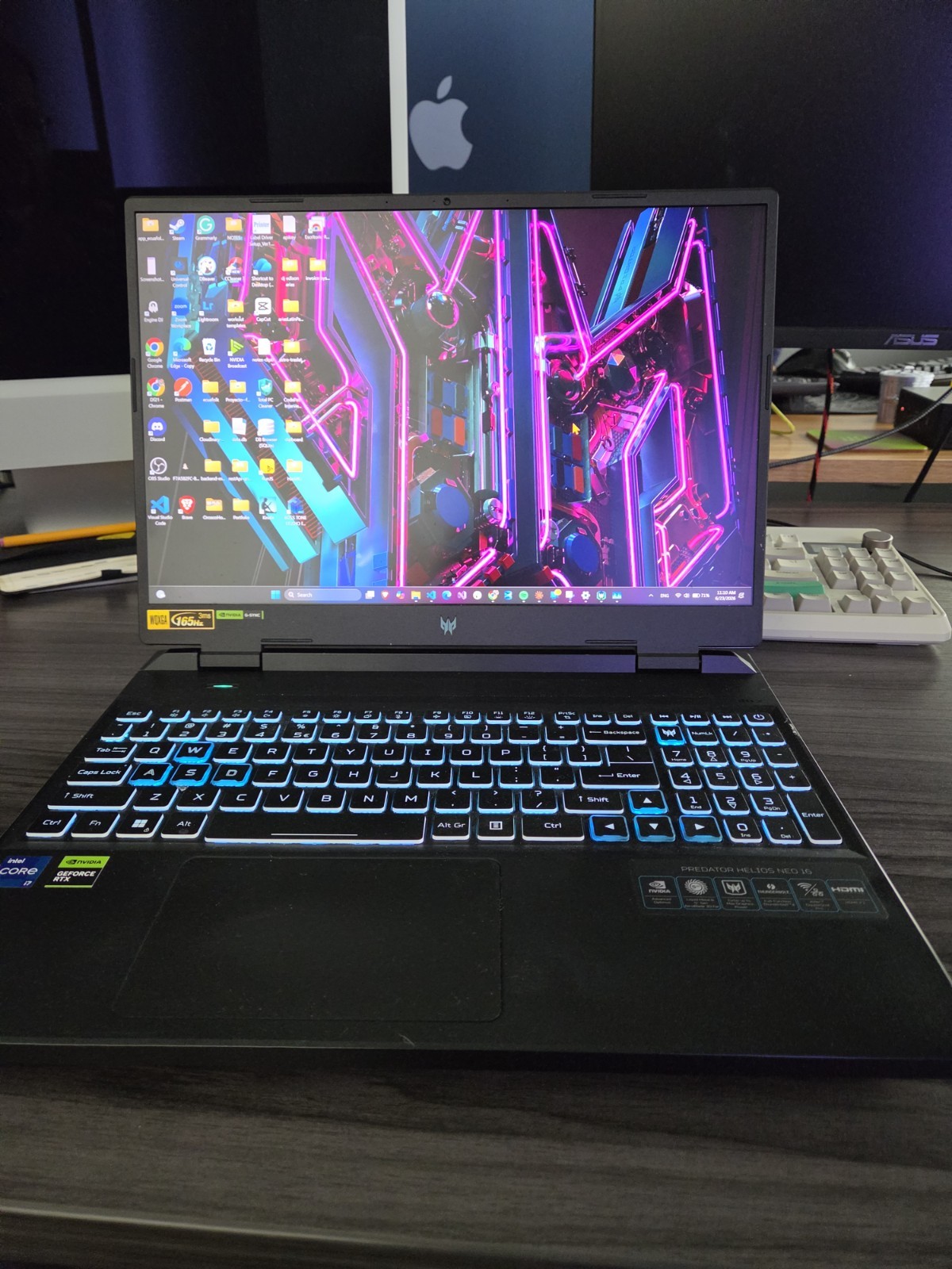 Acer Predator Helios 16 165Hz IPS Gaming Laptop l i7 RTX 4060 16GB DDR5 1TB SSD