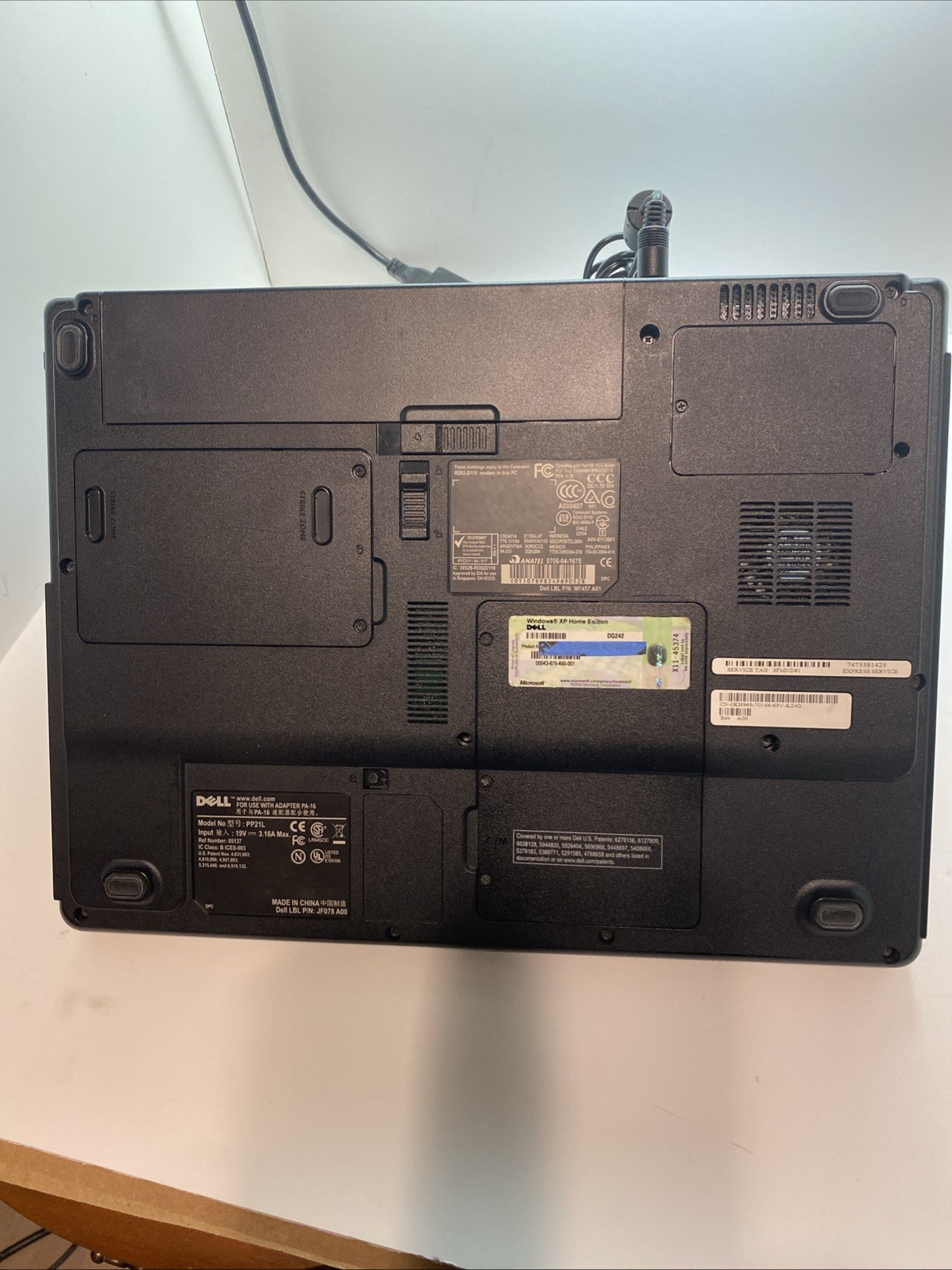 Dell Inspiron B120 XP Home OS 1.5 GHz 40 Gb Hdd 2gb Ram Cd/dvd Charger/battery