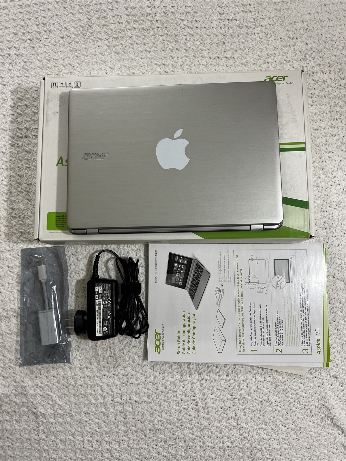 Acer V5-122P 0408 TOUCH 11.6″AMD A4-1250 4GB RAM, 500 GB HD Window8 HDMI Webcam