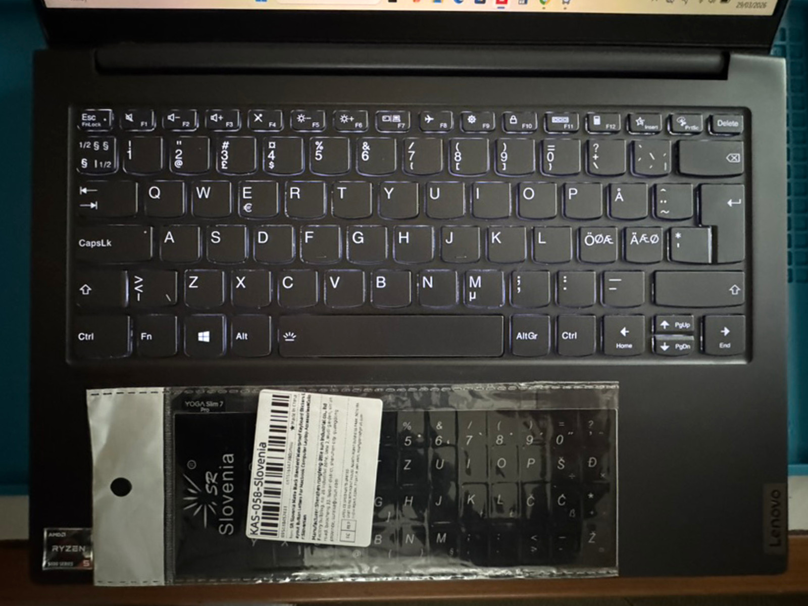 Lenovo Yoga Slim 7 Pro 14ACH5 / AMD Ryzen 5 5600H / 16GB RAM / 512GB SSD