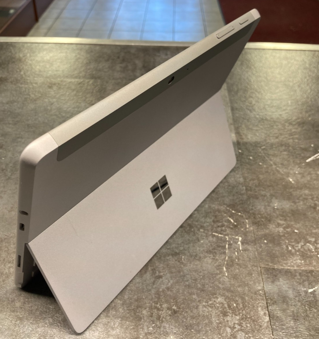 Microsoft Surface GO 2 1926 Intel Pentium 4425Y 4GB 64GB Windows 11 Pro