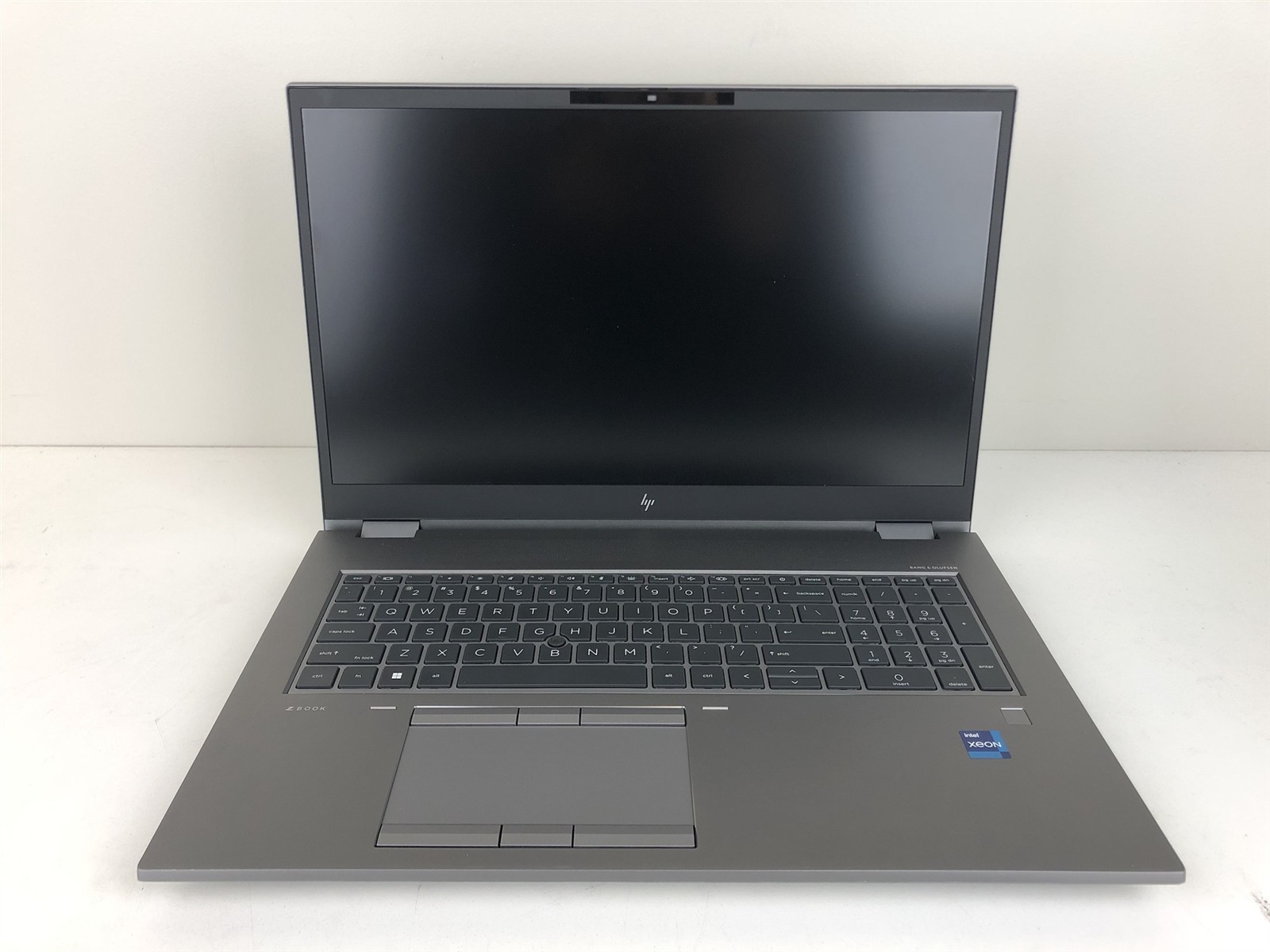 HP ZBook Fury 17 G8: Intel Xeon W-11955M 2.6GHz – 64GB – 2TB – RTX A5000 Mobile
