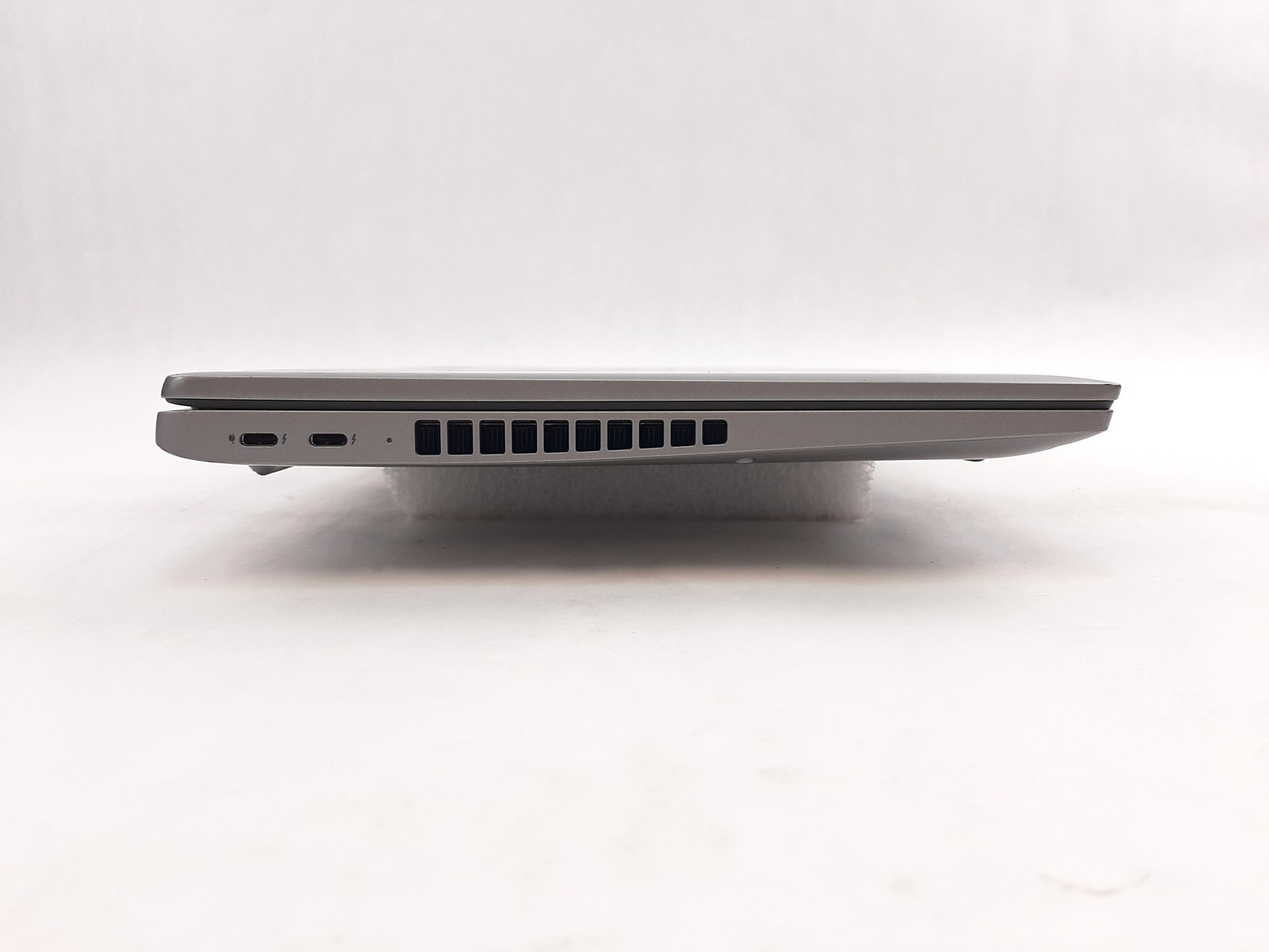Dell Latitude 5550, Ultra 5 135U, 1.60GHz, 16GB RAM, 256GB NVMe, No AC C4*440