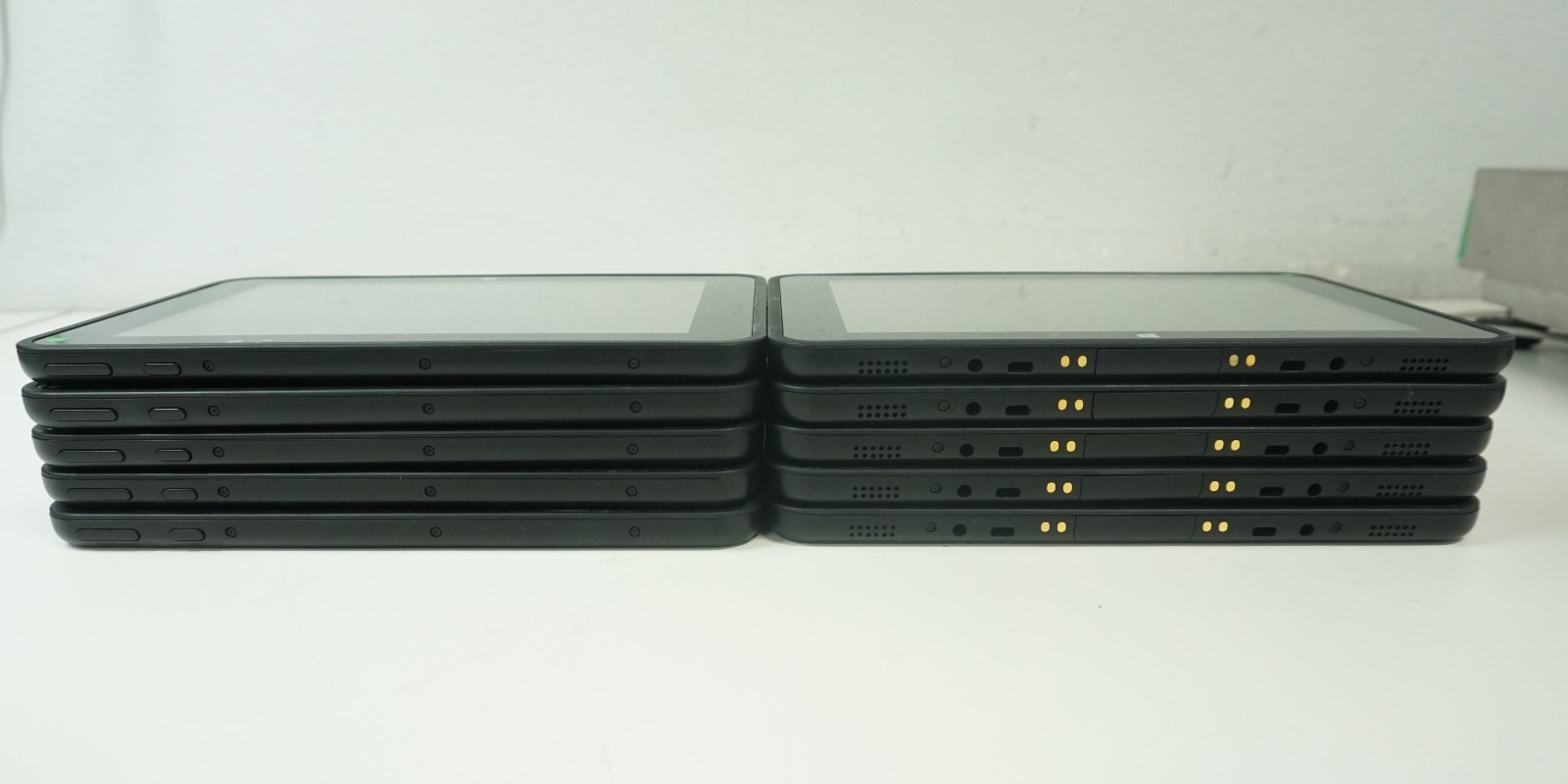 Lot of 10 Fujitsu Stylistic V535 8.3″ Tablet Intel Atom Z3795 @1.60GHz NO OS