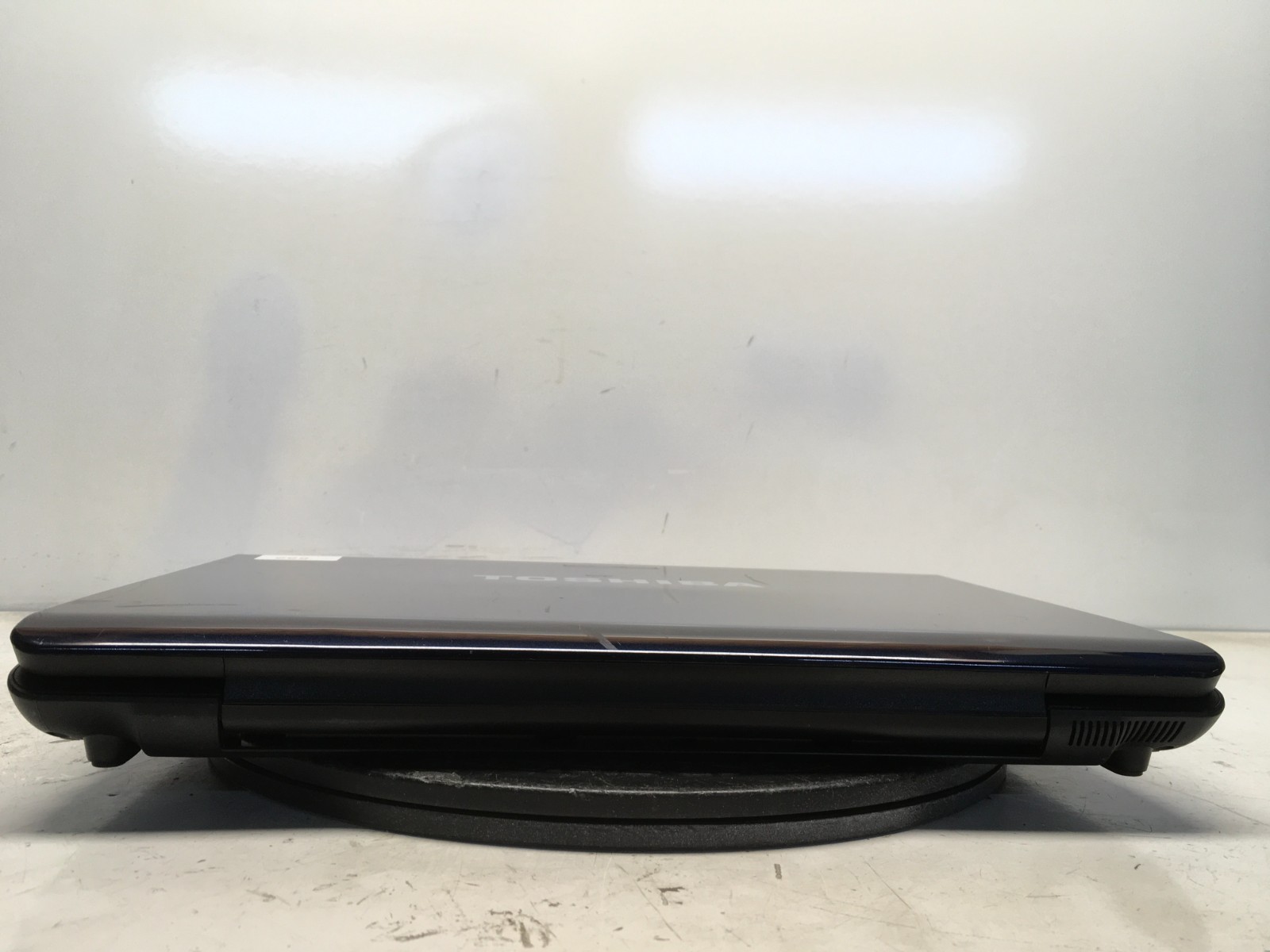 Toshiba Satellite A215-S5848 AMD Turion 64 X2 Dual-Core TL-60 2GHz 2 GB NO HDD