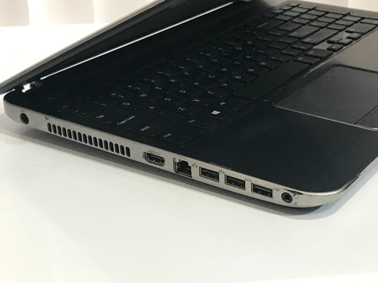 15.6″ Dell Inspiron 5521 | i7-3537U | 256G SSD | 8G | Win10Pro | Grade-C