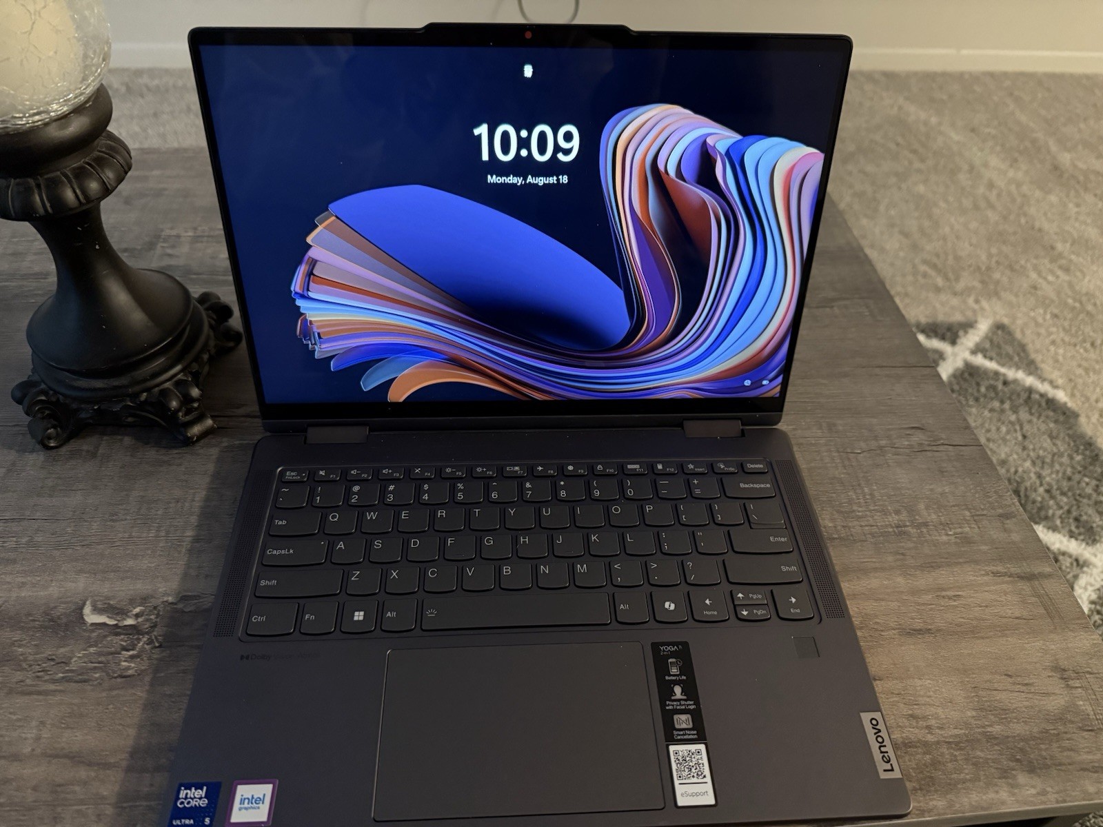 Lenovo – Yoga 7i 2-in-1 – Copilot+PC – 14″ 2K OLED Touchscreen Laptop Ultra 5