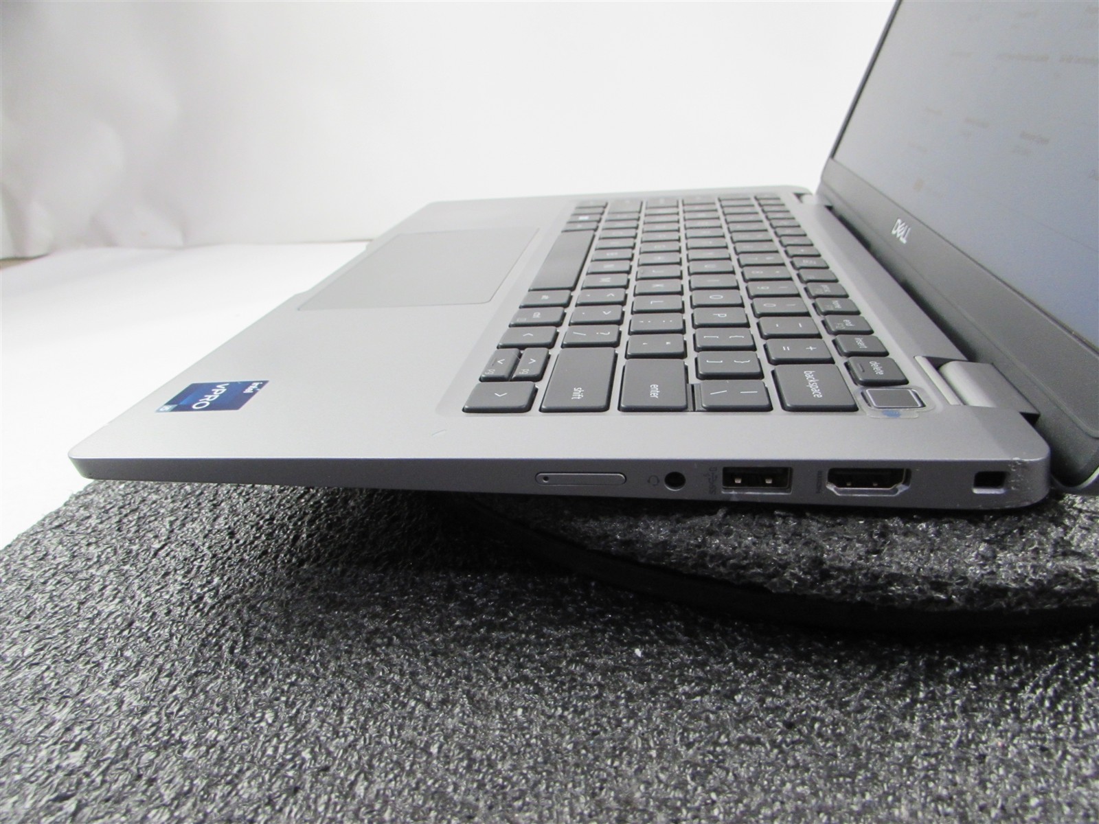 DELL LATITUDE 5330 FHD TOUCHSCREEN I5-1245U 10 CORE 512GB SSD 16GB RAM NO O.S