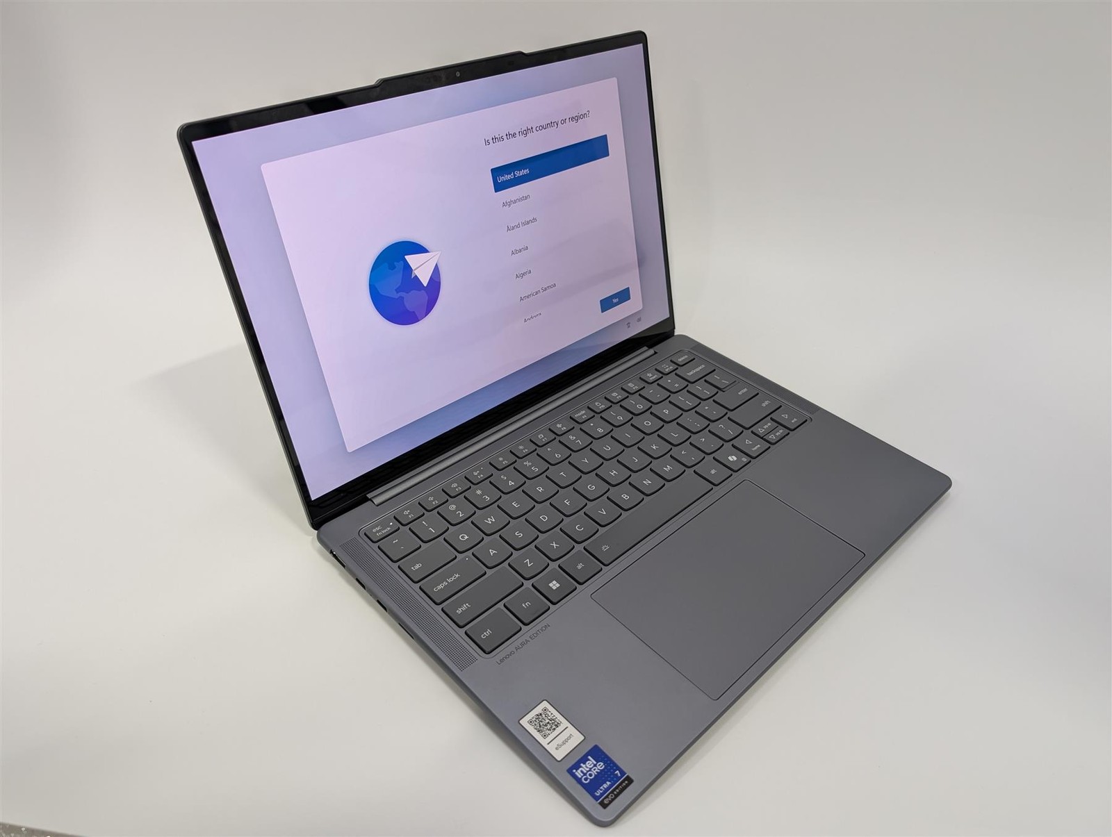 Lenovo Slim 7 14″ Core Ultra 7 258V 32GB 1TB SSD Arc Luna Grey Used-Very Good