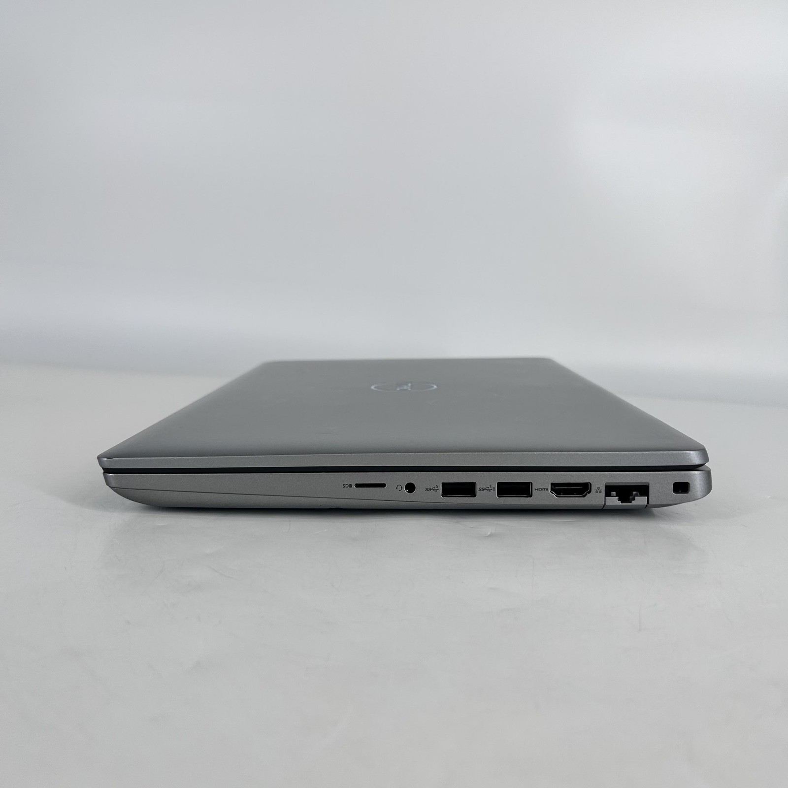 Dell Precision 3581 15.6 FHD 2.6 GHz i9-13900H 16GB 1TB SSD RTX 2000 Ada Good