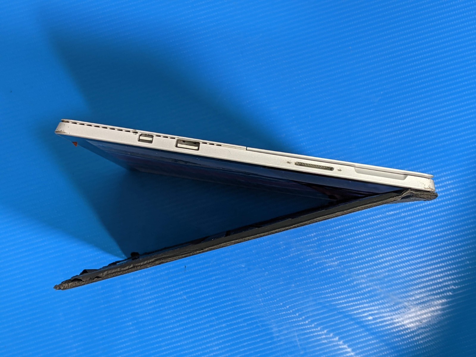 MS Surface Pro 4 1724 12.3″2736×1824 TOUCH i5-6650U 2.2GHz 16GB 256GB SSD AS-IS
