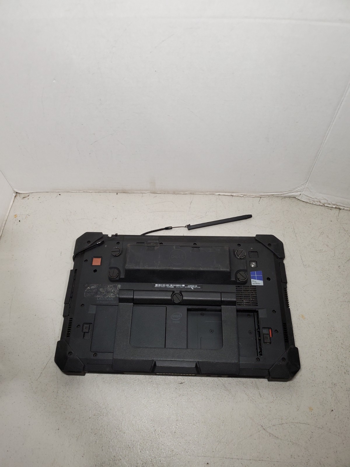 Dell Latitude 12 Rugged 7202 11.6″ M-5Y71 8GB RAM 256GB SSD WIN10 NO BATTERY #69