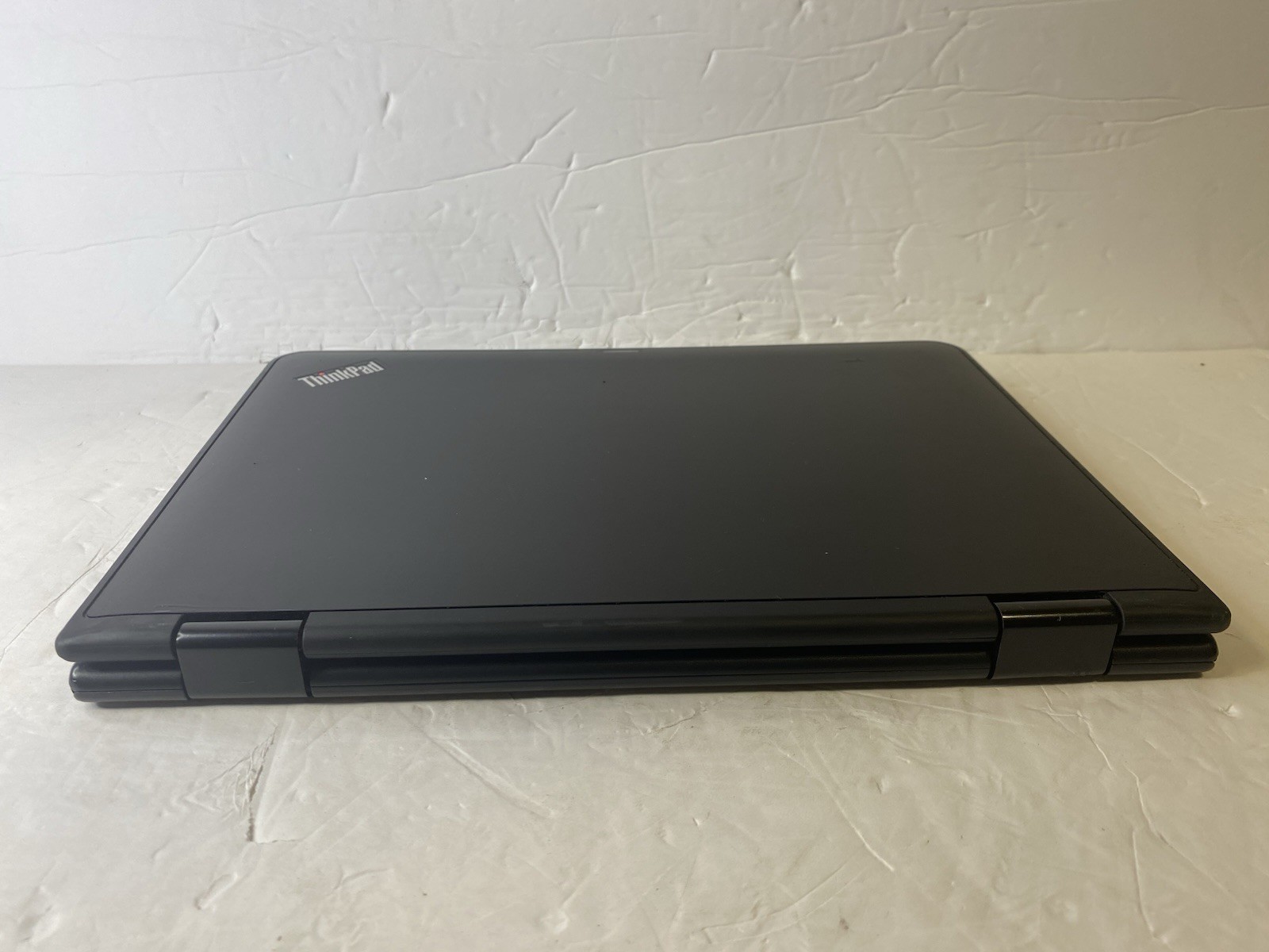 Lenovo ThinkPad Yoga 11e 11.6in 2 in 1 flip TouchScreen Windows 10