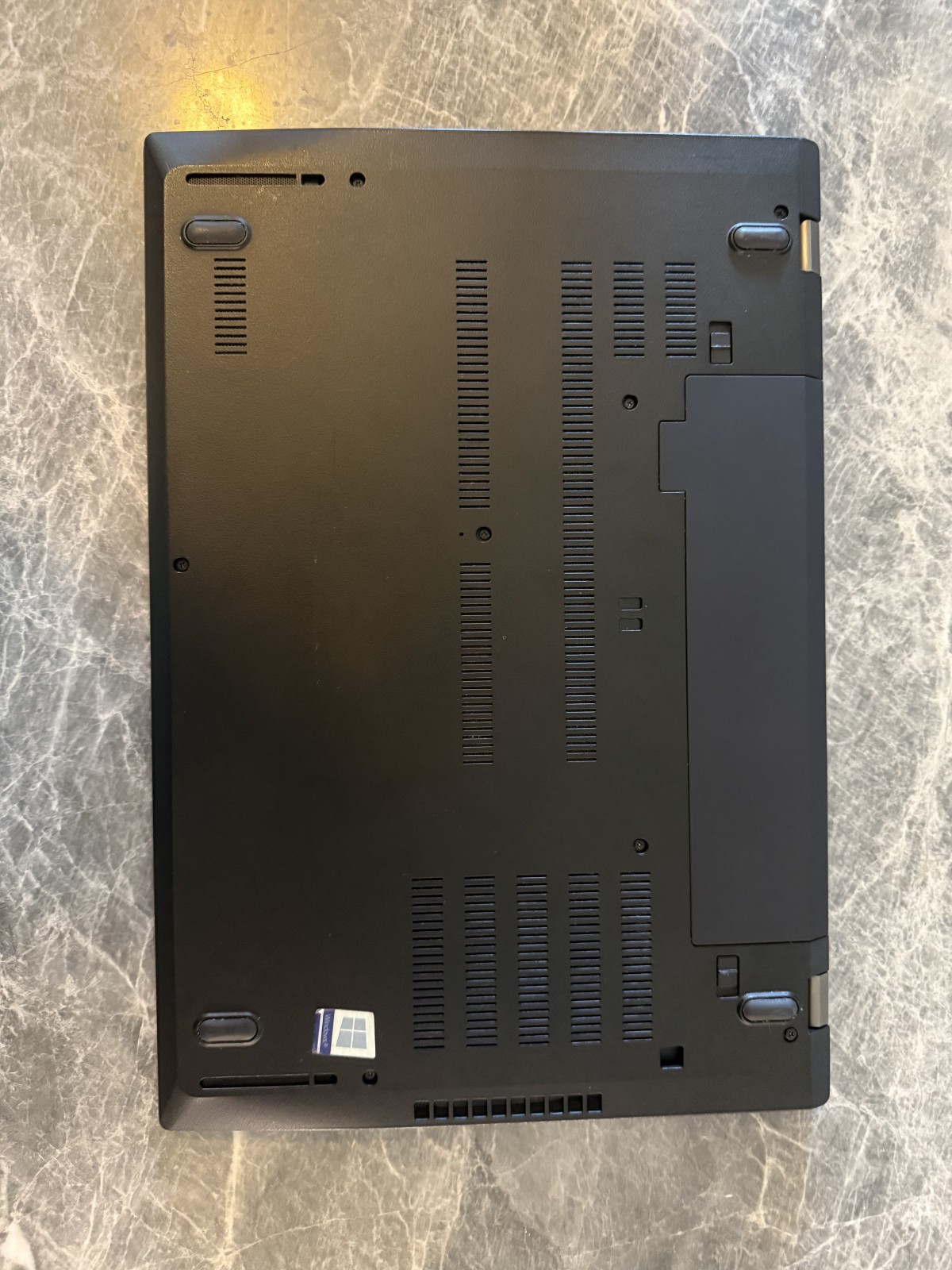 Lenovo ThinkPad T580 Intel i5-8250U 8GB RAM 240GB NVMe 15.6″ FHD Win 11 Pro