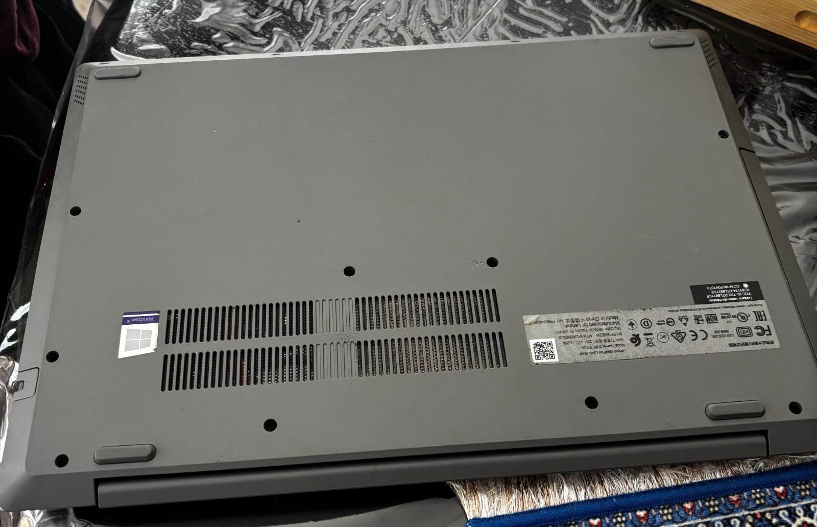 Lenovo IdeaPad L340-15API AMD Ryzen 3 3200U 2.6GHz 8 GB 1tb Hard Drive.