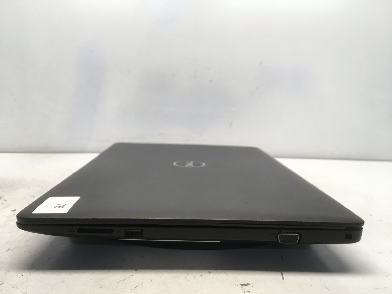 Dell Latitude 3590 Intel i3-7130U 2.7GHz 8 GB NO HDD No Batt