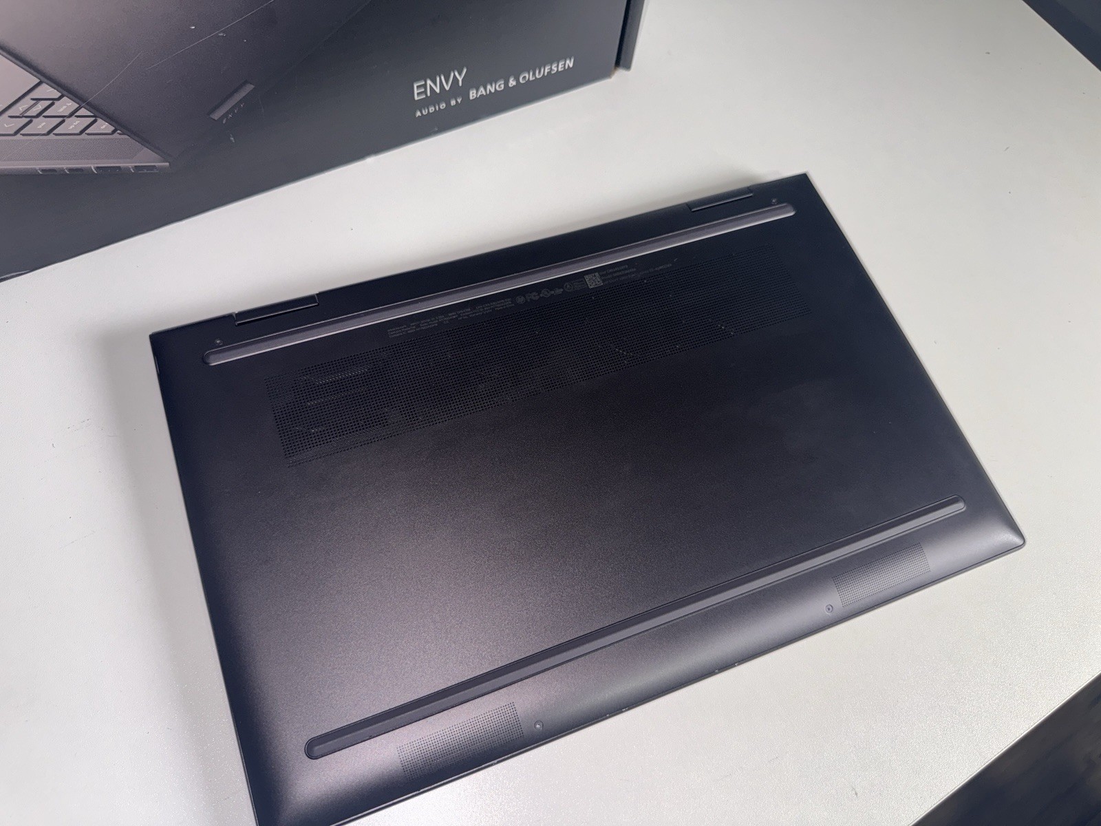 HP Envy x360 2-in-1 – 15.6 Screen AMD Ryzen 7 5825U 12GB RAM 512GB SSD Black