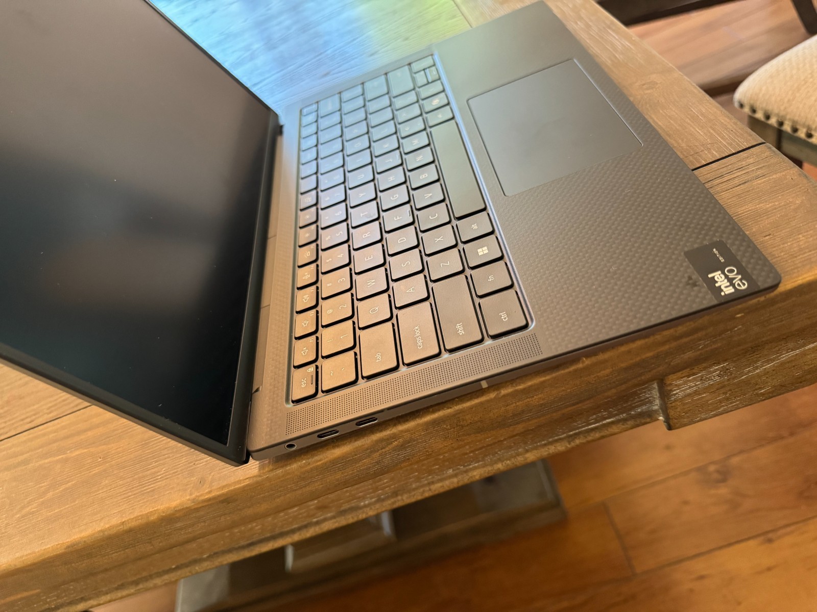 Dell Precision 5490 14″ QHD 3.8 Ghz Ultra 7 165H 32GB 512GB RTX 2000 Ada