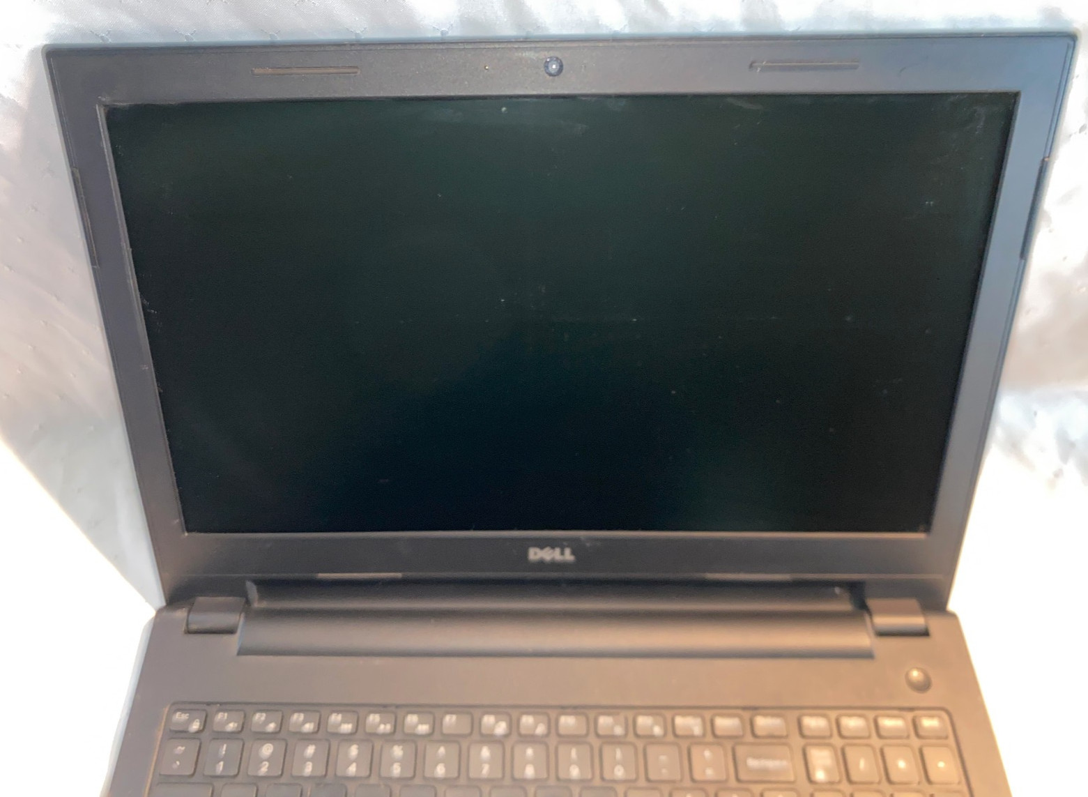 Dell Inspiron 3541 Laptop AMD A6-6310, 8GB RAM, No HDD, for parts or repair