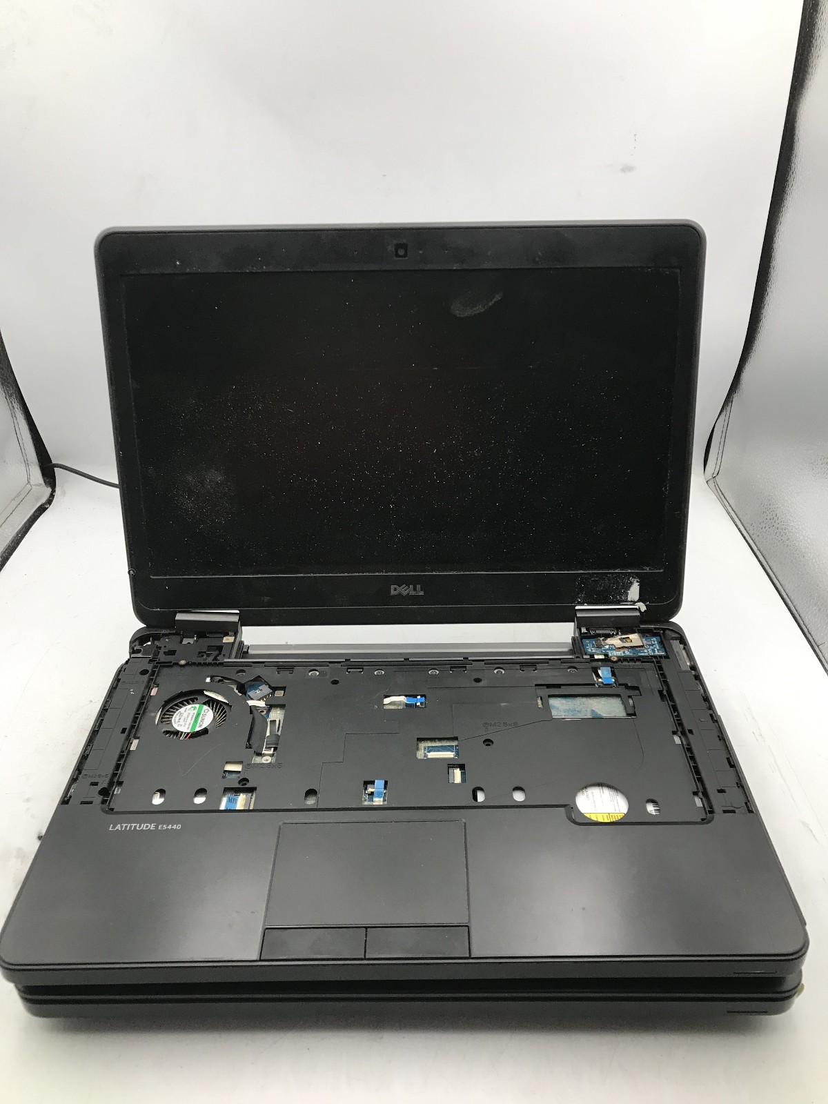 DELL LATITUDE E5440 – FOR PARTS – LOT OF 2 – INTEL CORE I3 – NO RAM – BB