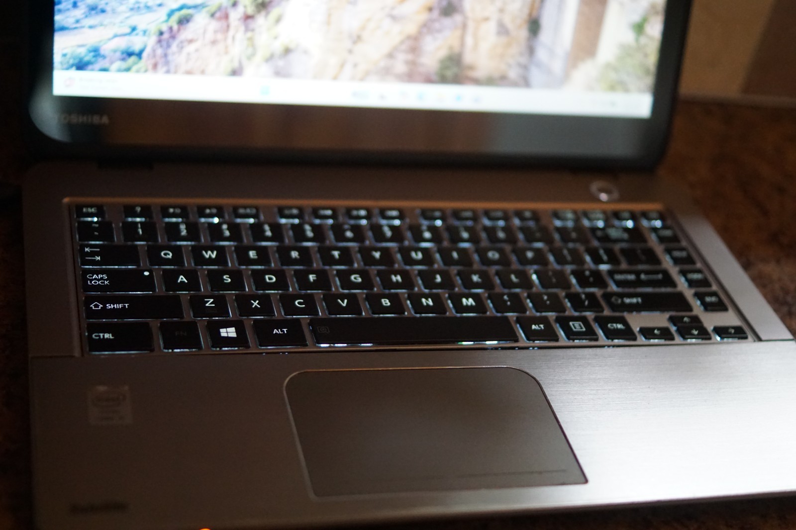 Active 25H2 WIN11 Home Touchscreen Toshiba E45t @2.30GHz,8GB RAM,750GB HDD