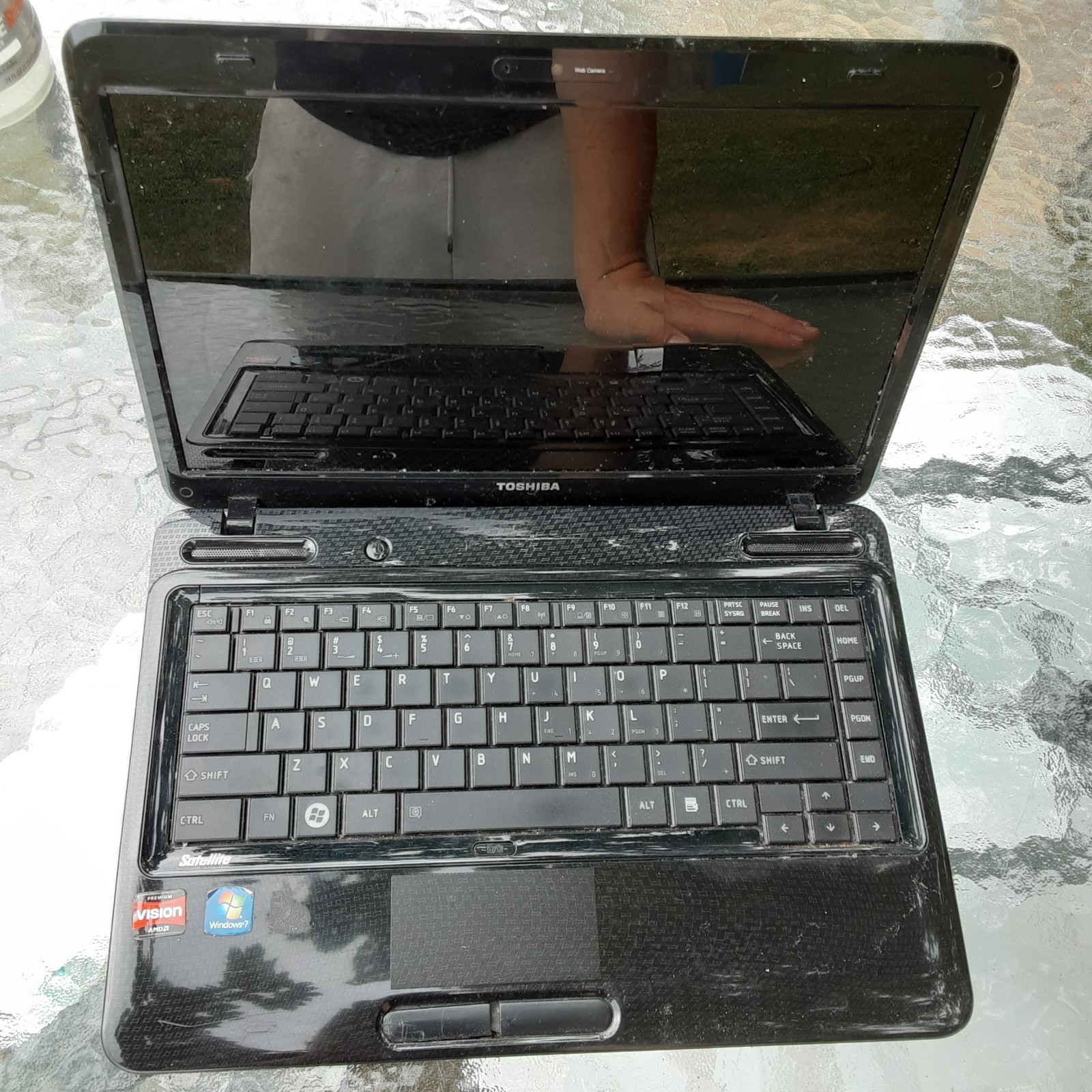 Toshiba Satellite L645D-S4036 AMD Vision | 2.30GHz 2GB | NO HDD