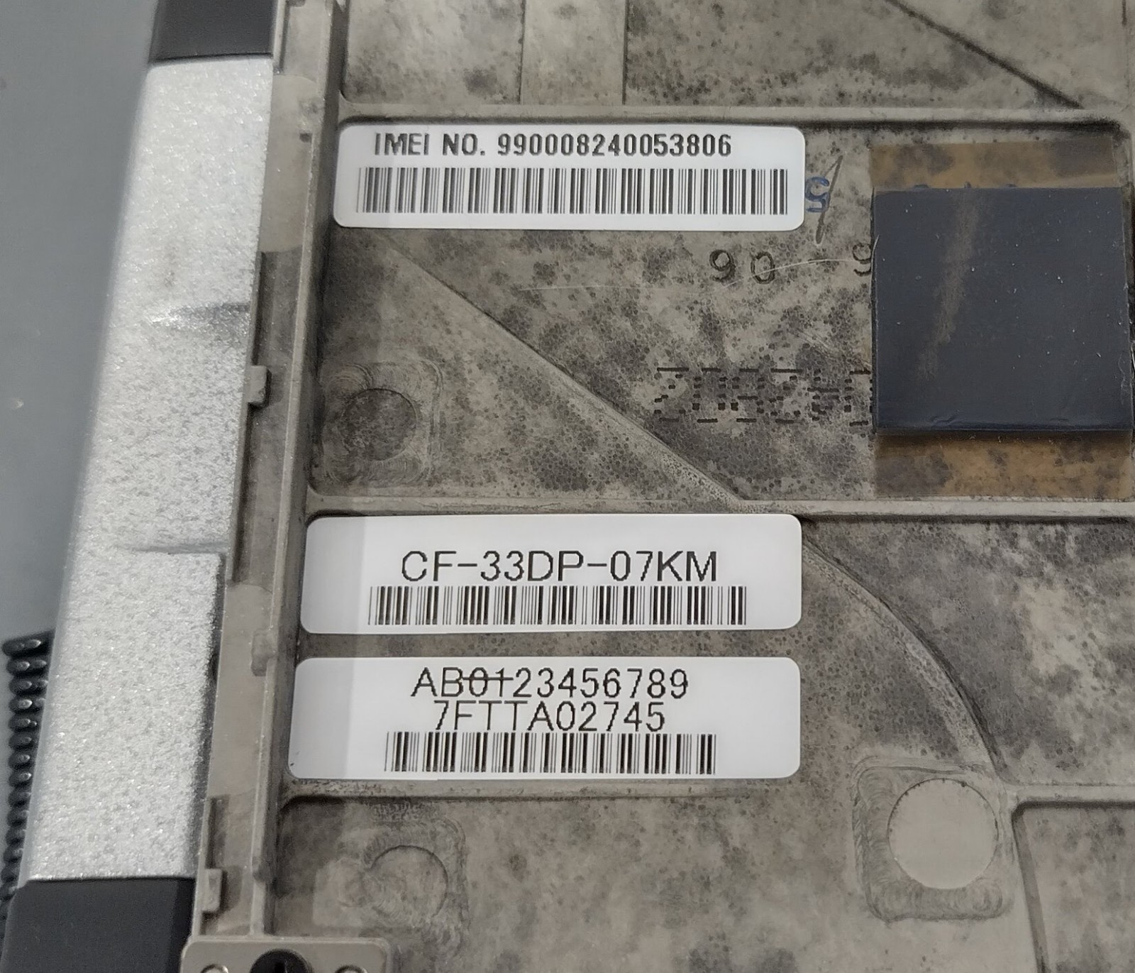 Panasonic Toughbook CF-33 12″ 2.4GHz i5-6300U 8GB RAM 256GB SSD No OS Lot of 2