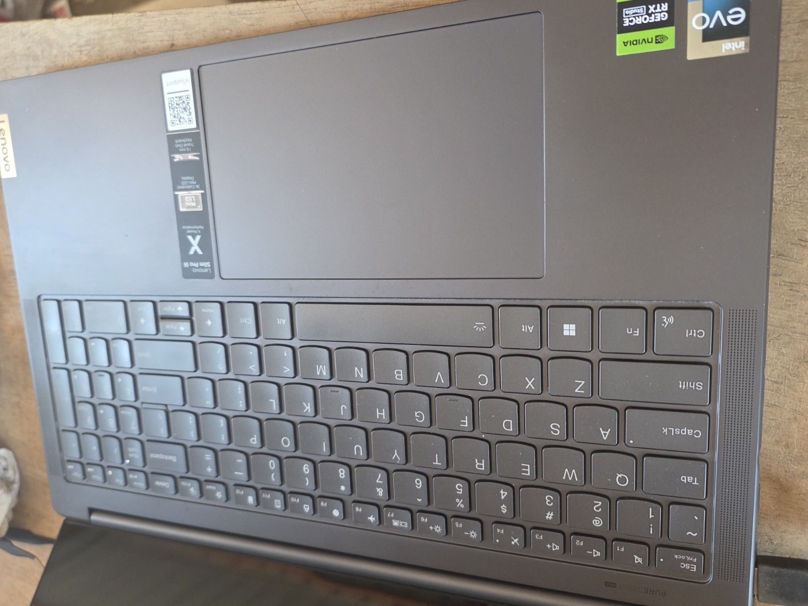Lenovo Slim Pro 9i 16IRP8 16” Intel Core i9-13905H 2.6GHz 32GB Rtx Post