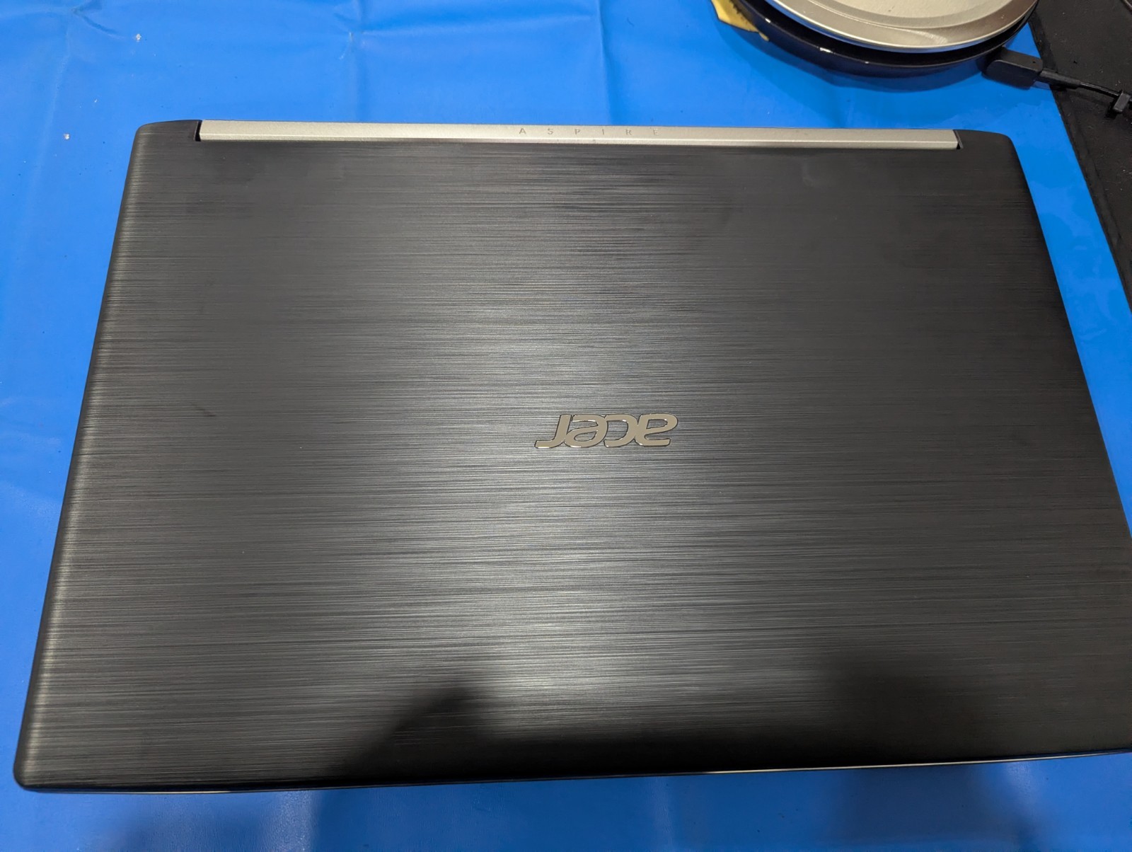Acer Aspire 5 A515-51: i5-7200U CPU, NVidia MX150 GPU, 8GB RAM **FOR PARTS**