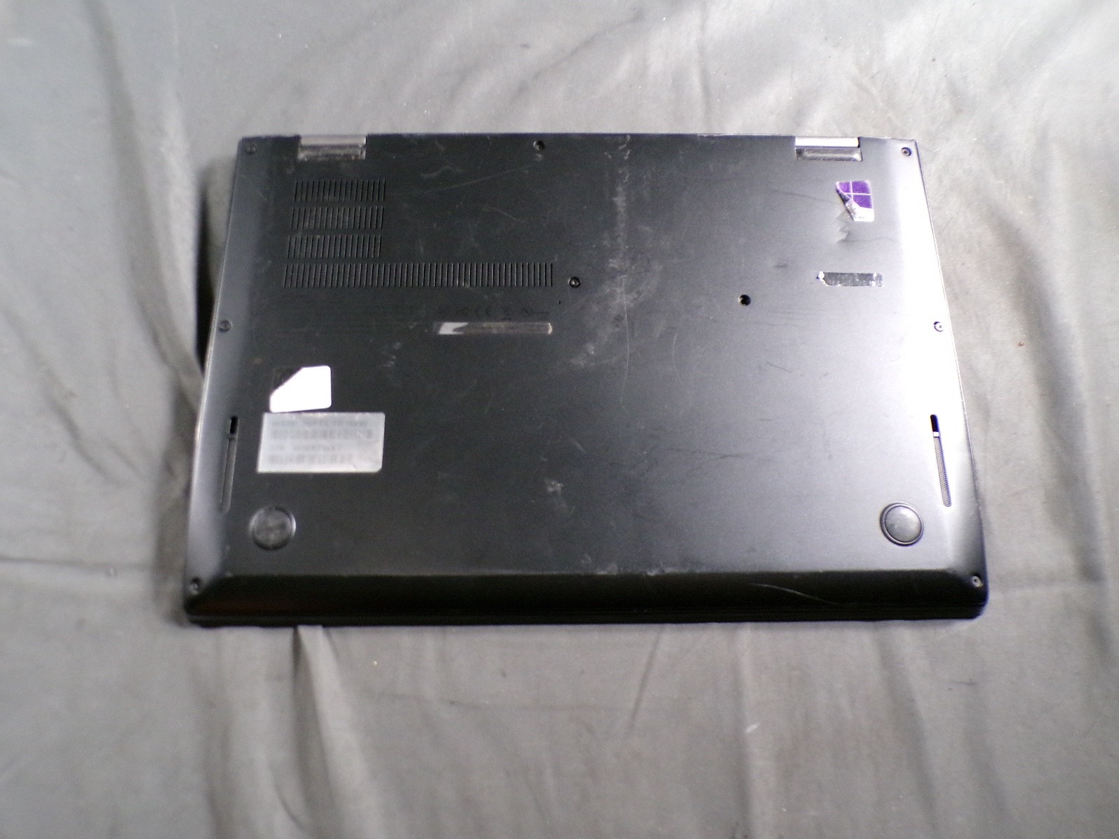 THINKPAD LENOVO X1 CARBON INTEL CORE i7-6500U 2.50GHZ 8GB RAM **NO HD/ NO CADDIE