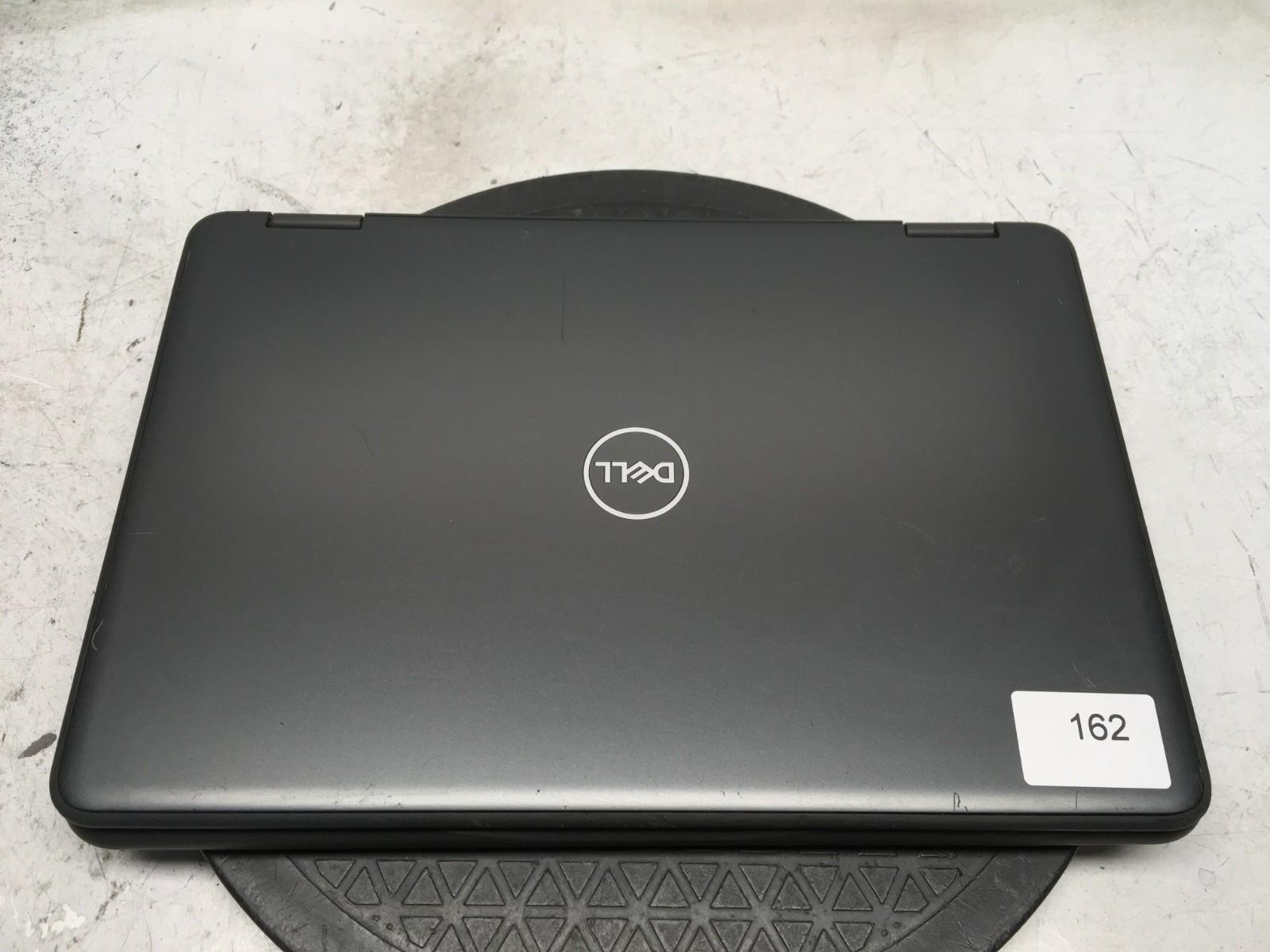 Dell Latitude 3190 2-In-1 Intel Celeron N4100 1.1GHz 4 GB NO HDD BIOS locked