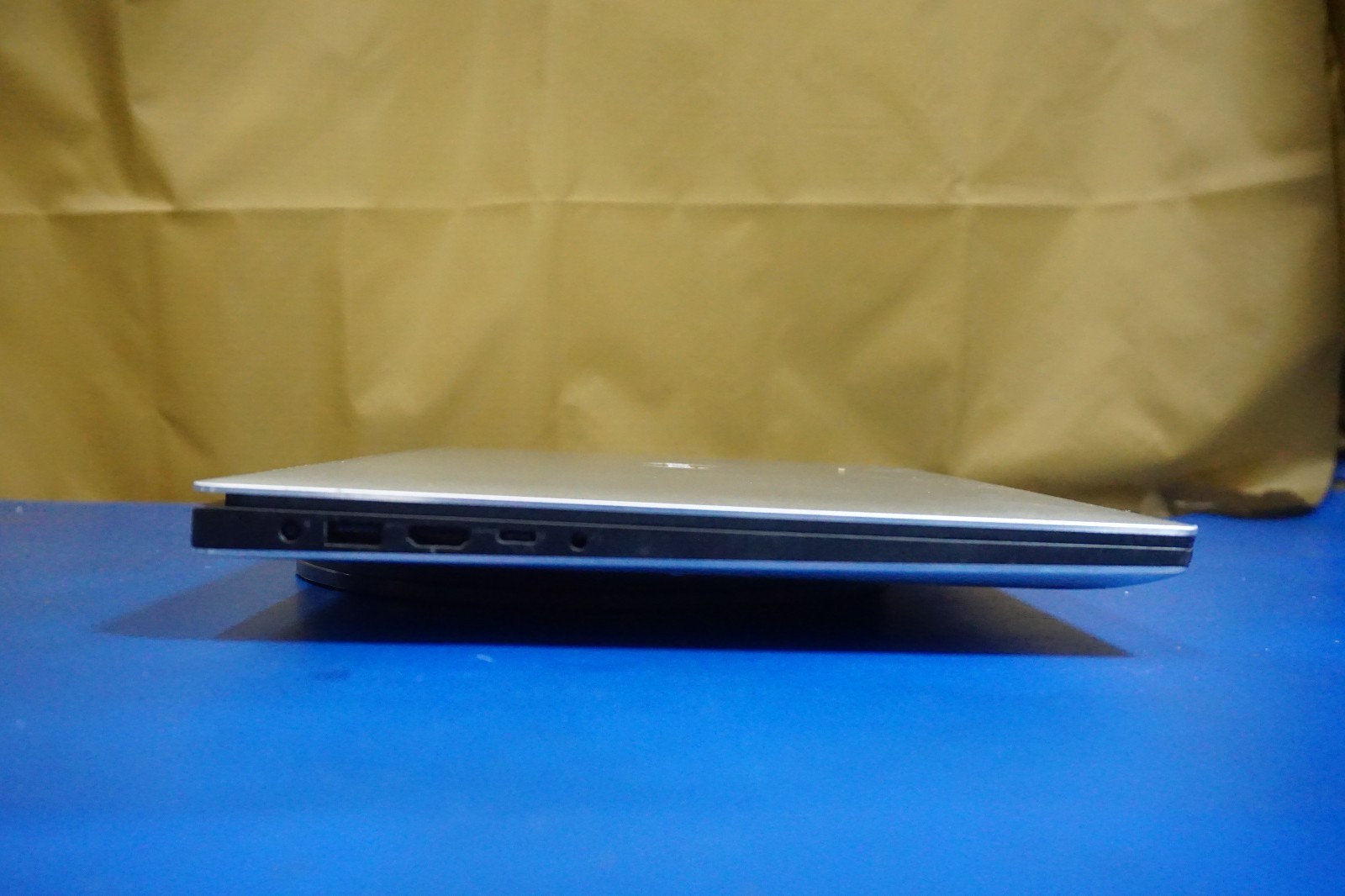 Dell XPS 15 7590 15″ i7-9750H 2.6GHz 32GB DDR4 GTX 1650 no/SSD/OS/BATTERY