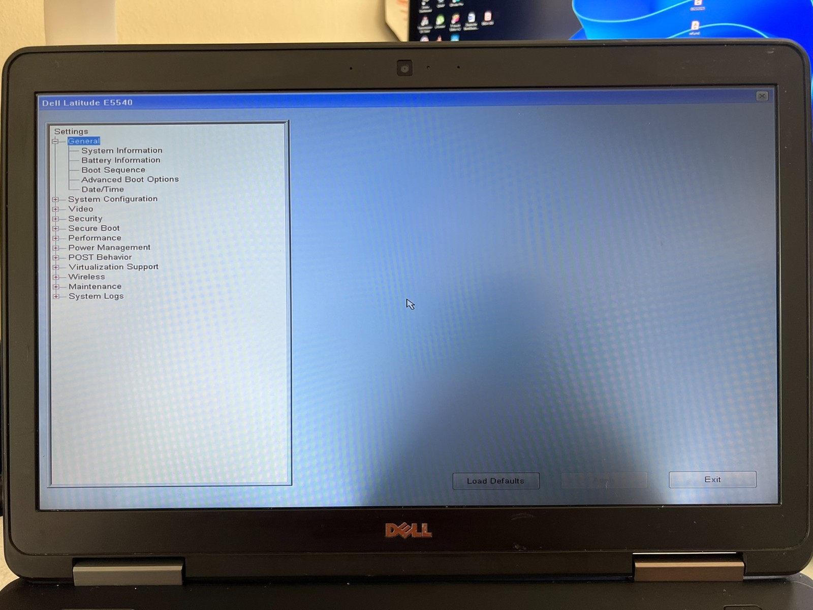 Dell Latitude E5540 8GB RAM 128GB SATA SSD 15.6″ Intel Core i5 DVDROM Win 11 Pro