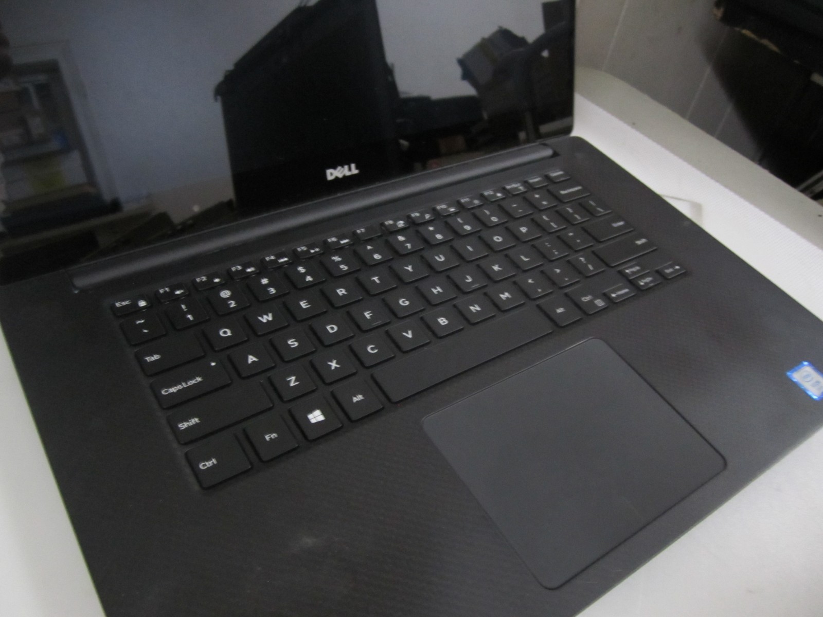 Dell Precision 5510 Xeon E3-1505 16GB 2.80GHZ 240GB M2SSD NOOS LAPTOP + AC