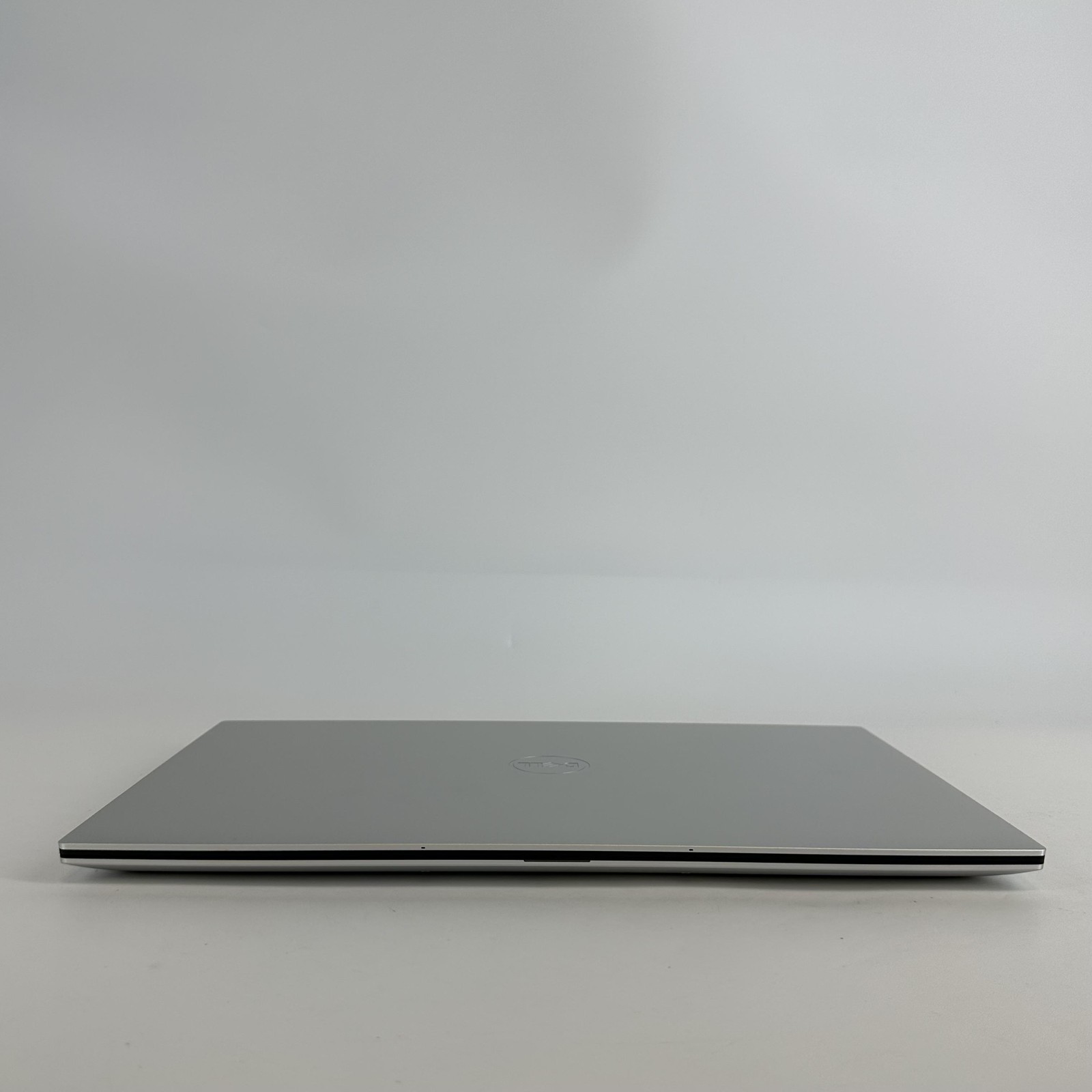 Dell XPS 17 9730 UHD+ TOUCH 2.4 GHz i7-13700H 32GB 1TB SSD RTX 4070 Excellent