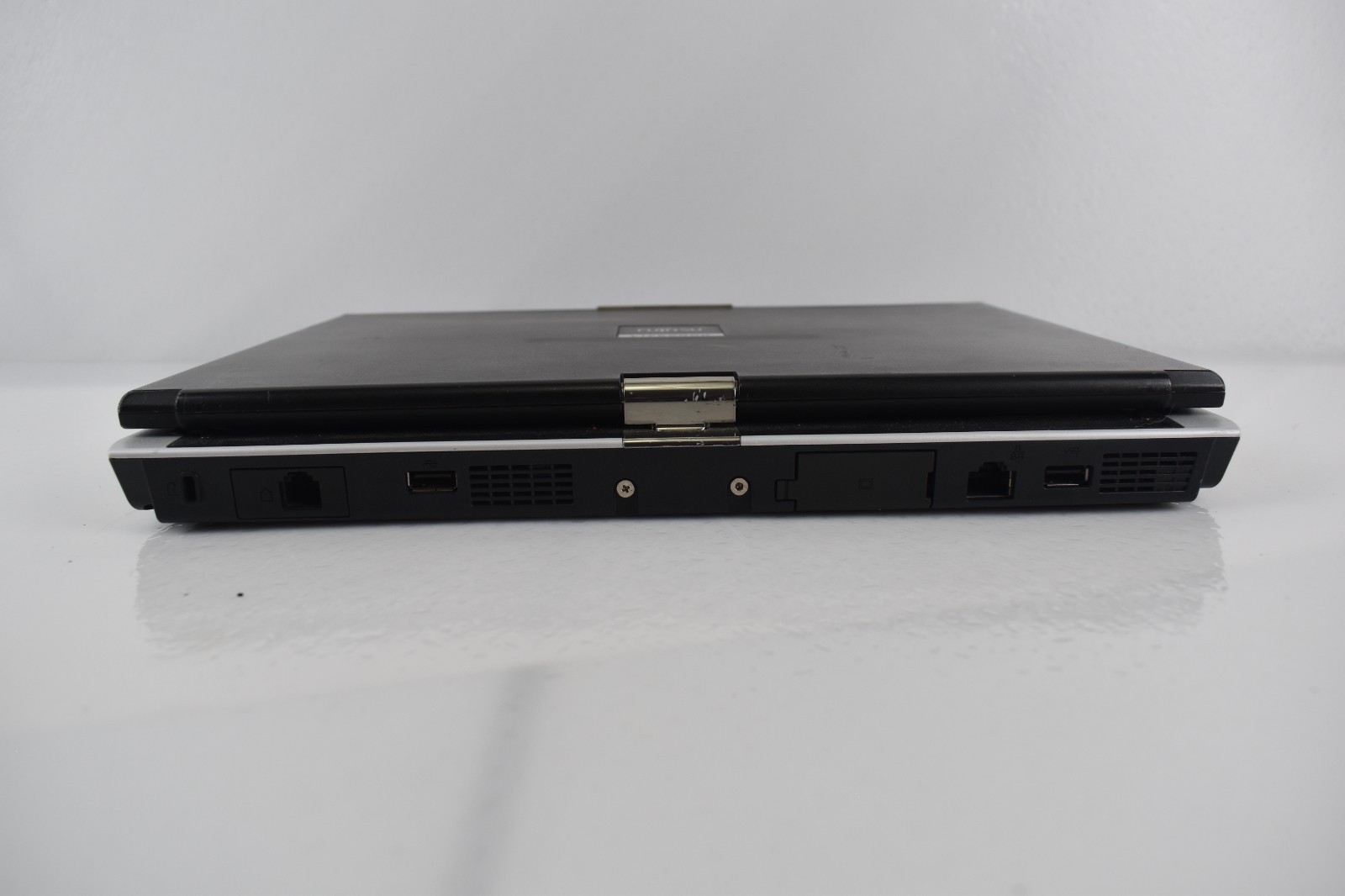FUJITSU LIFEBOOK T SERIES T900 – BOOTS TO BIOS – INTEL I5 M520 – NO RAM- READ