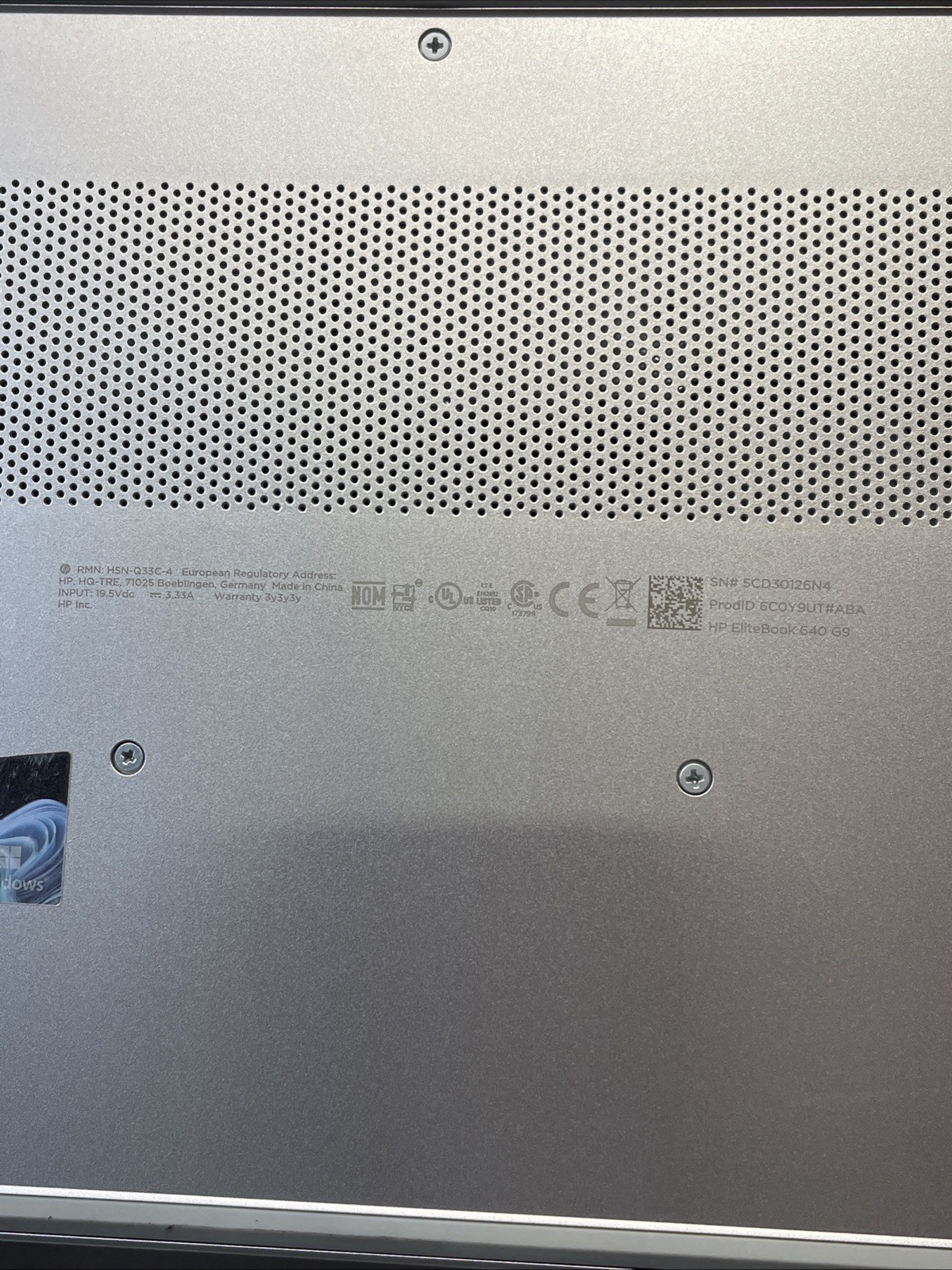 Elitebook 640 G9 Tested LCD Screen w/ Chassis & Battery – No Motherboard