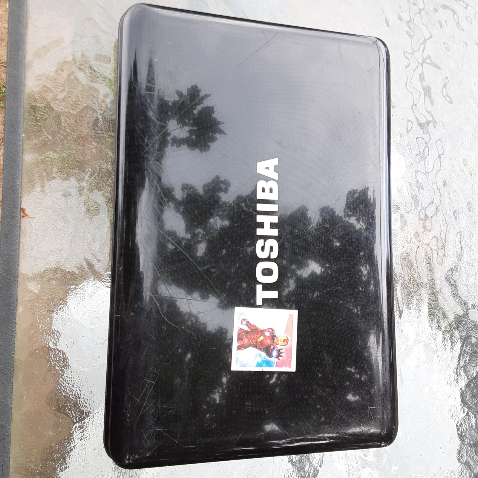 Toshiba Satellite L645D-S4036 AMD Vision | 2.30GHz 2GB | NO HDD