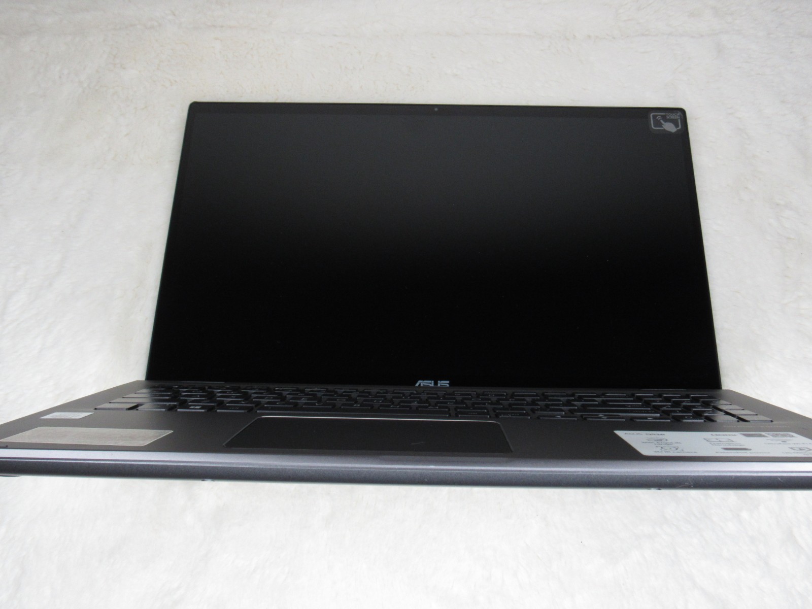 ASUS Q526F i7-10510U (FOR PARTS) – UNTESTED – DOES NOT TURN ON