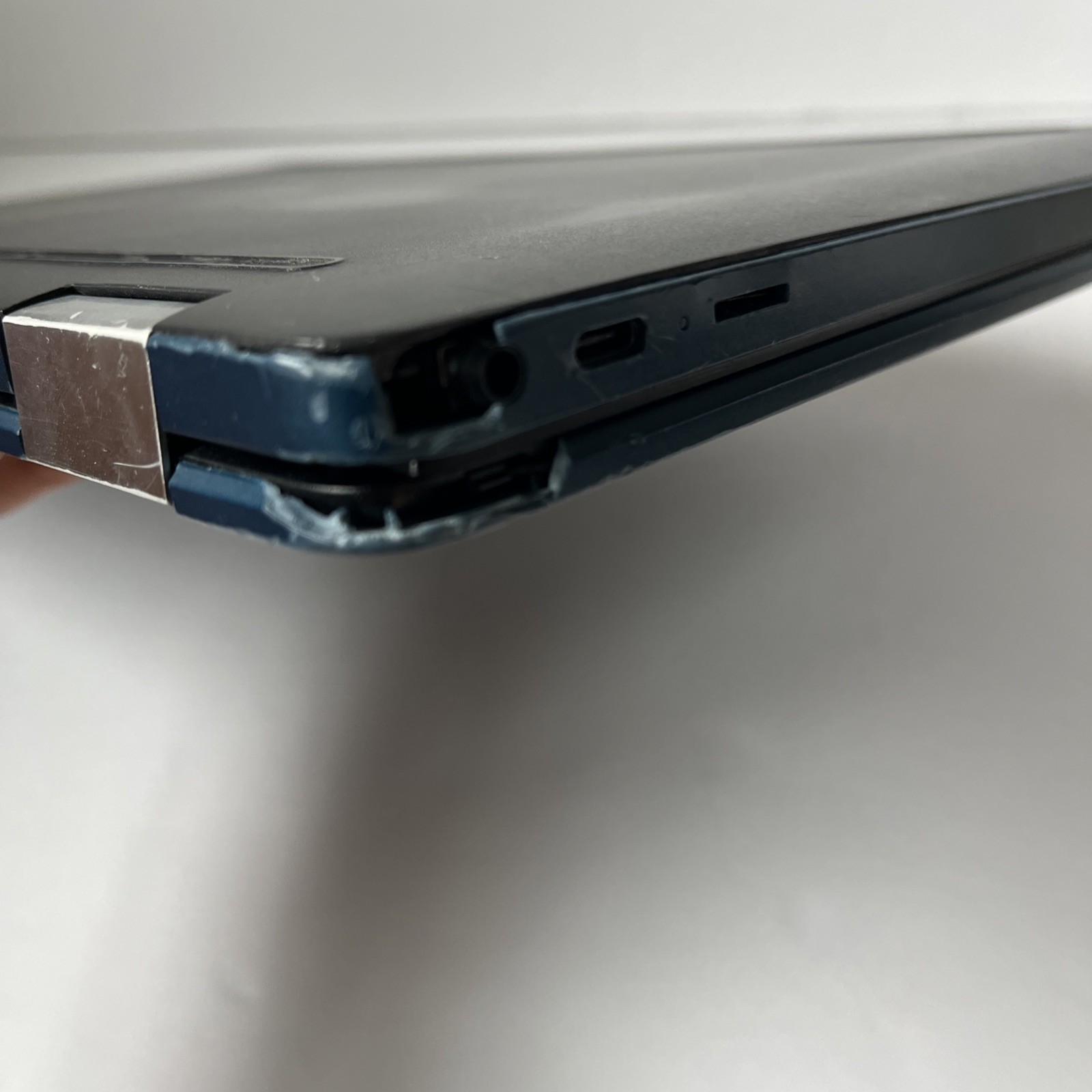 HP Chromebook x360 14a-ca0090wm 14” Touchscreen – LCD Issue