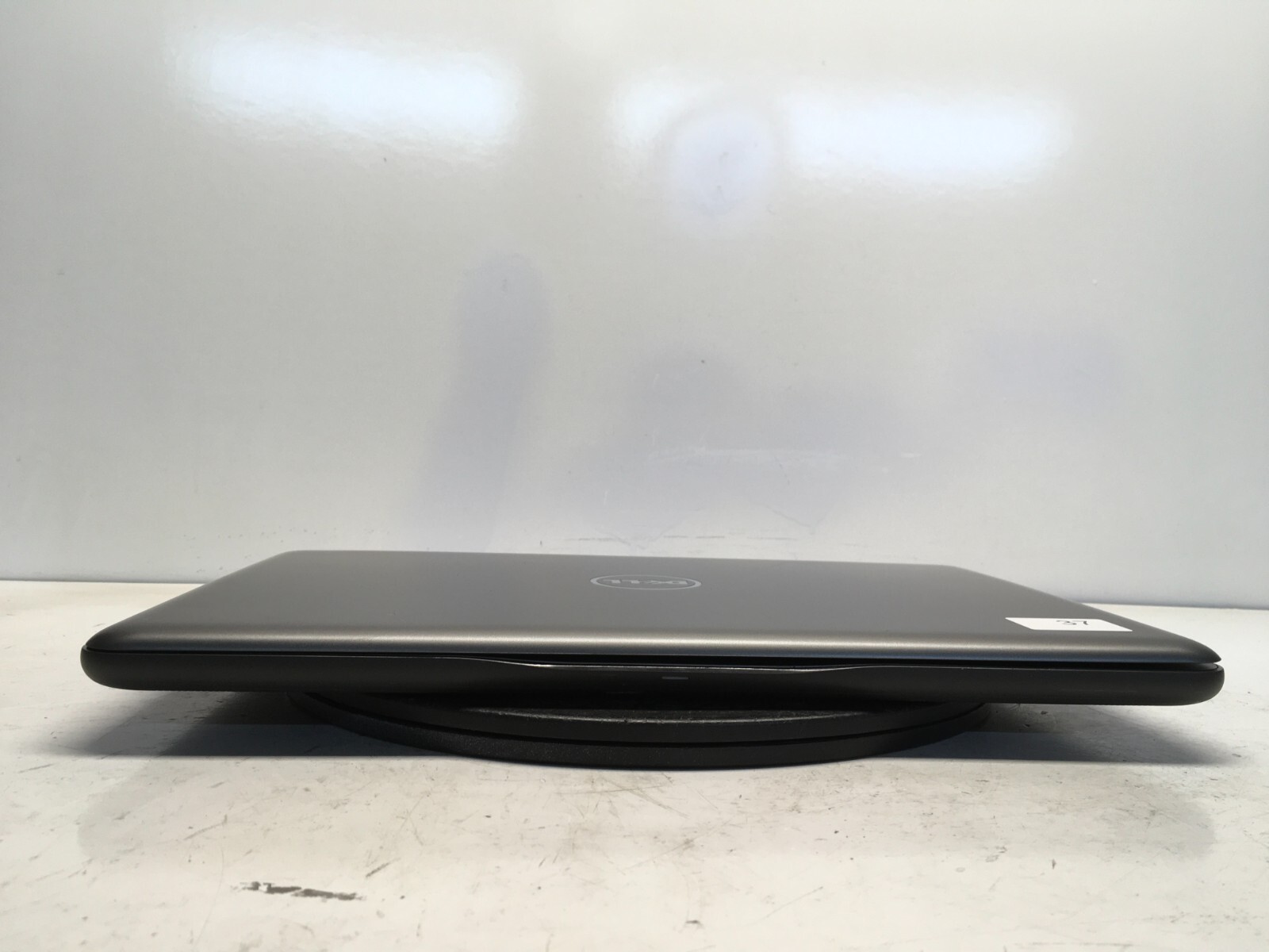 Dell Inspiron 5567 Intel i5-7200U 2.5GHz 8 GB NO HDD No Batt