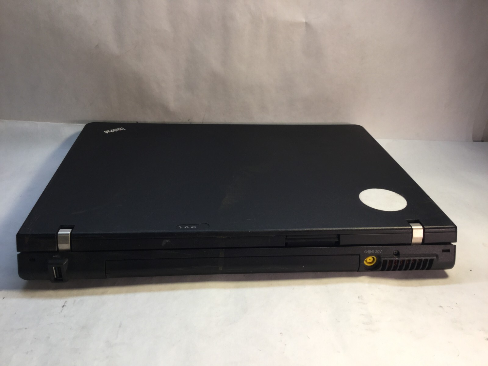 Lenovo ThinkPad Z61E 15″ Laptop Intel Core T1300 1.66 GHz -BOOTS/LOCKED- MZ