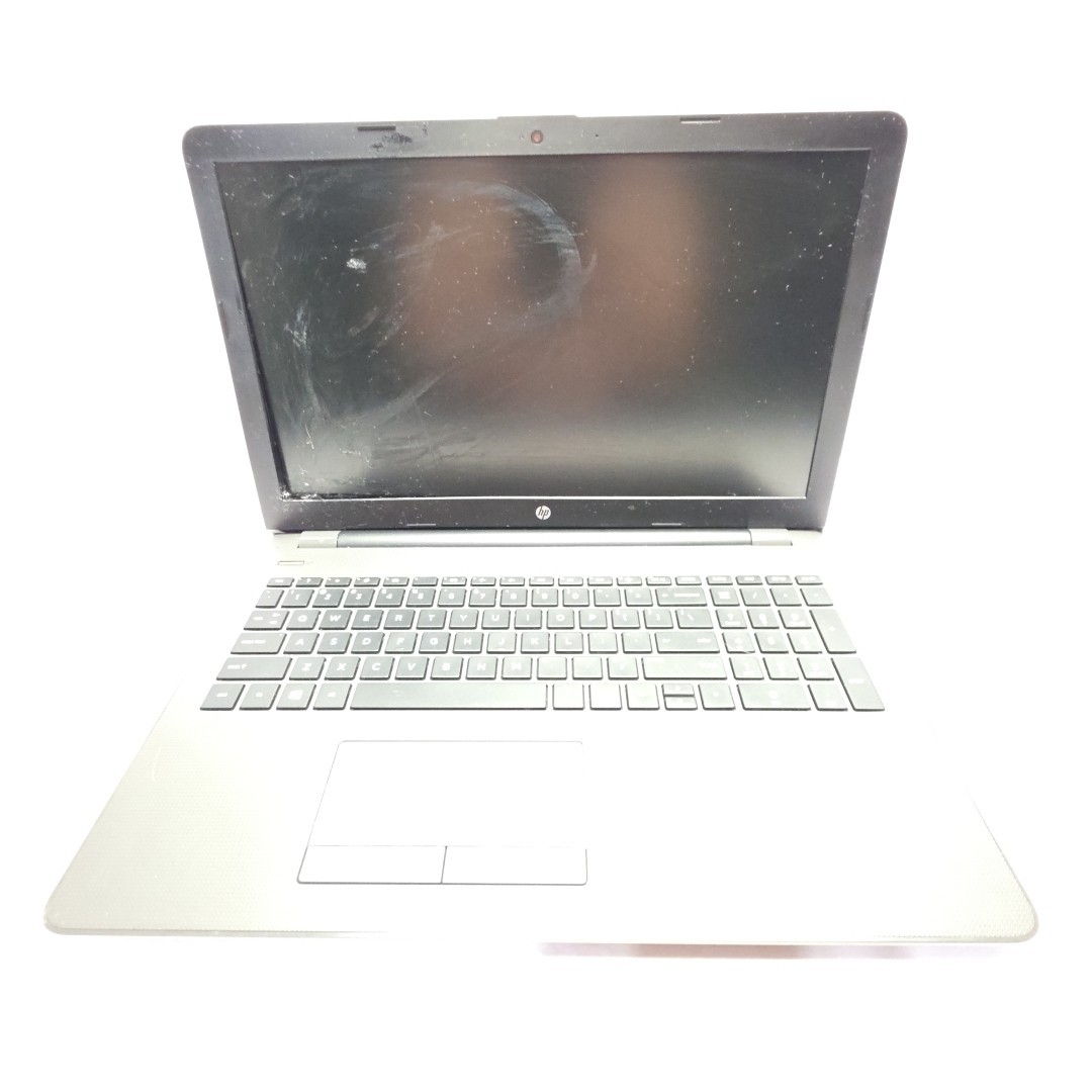 HP 255 G6-AMD A6-9220 RADEON R4, 5 COMPUTE CORES 2C+3G 2.50GH4GB Ram 500GB